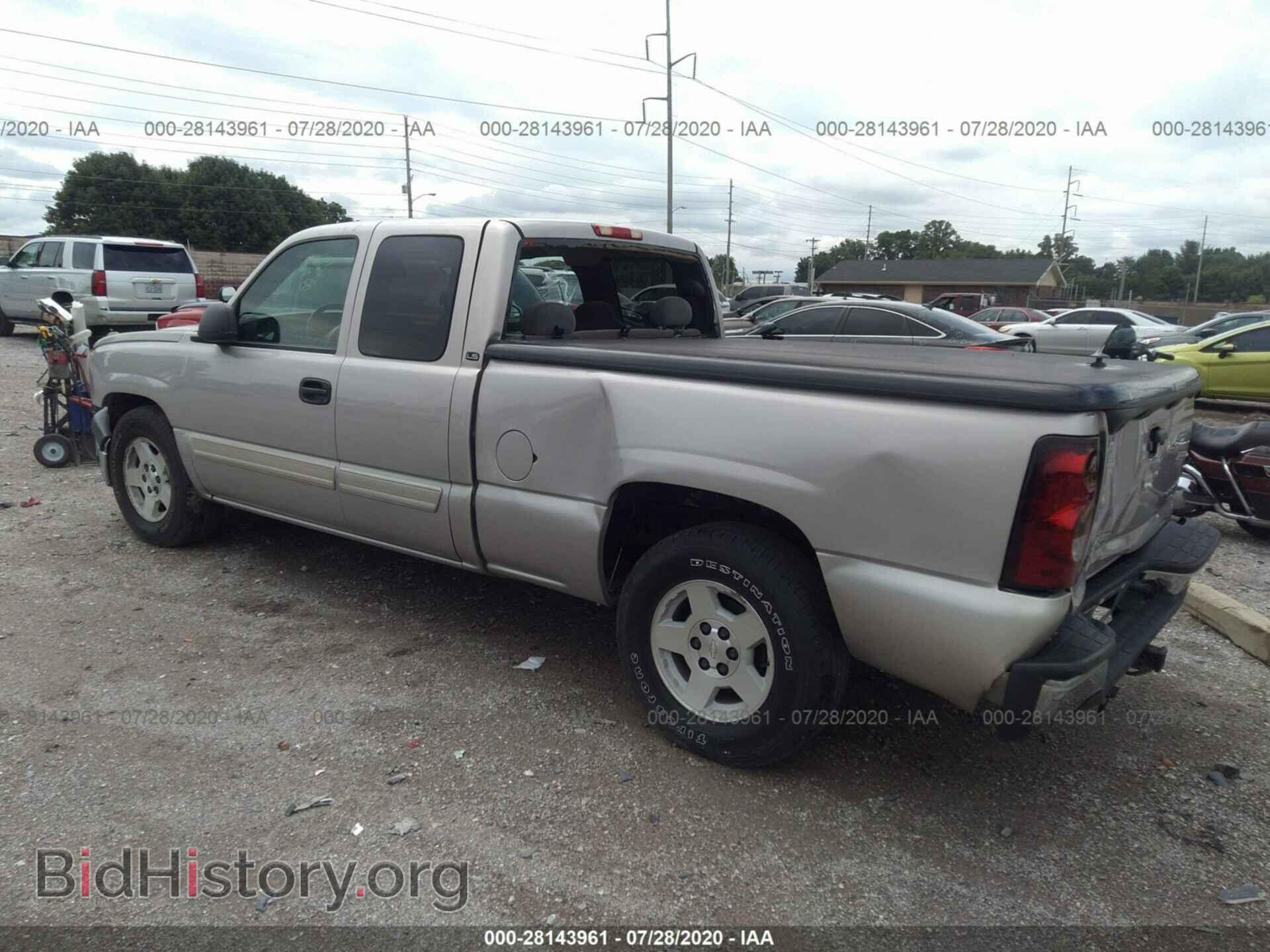 2005 CHEVROLET SILVERADO 1500 - VIN: 2GCEC19V551158721 - Фото 3