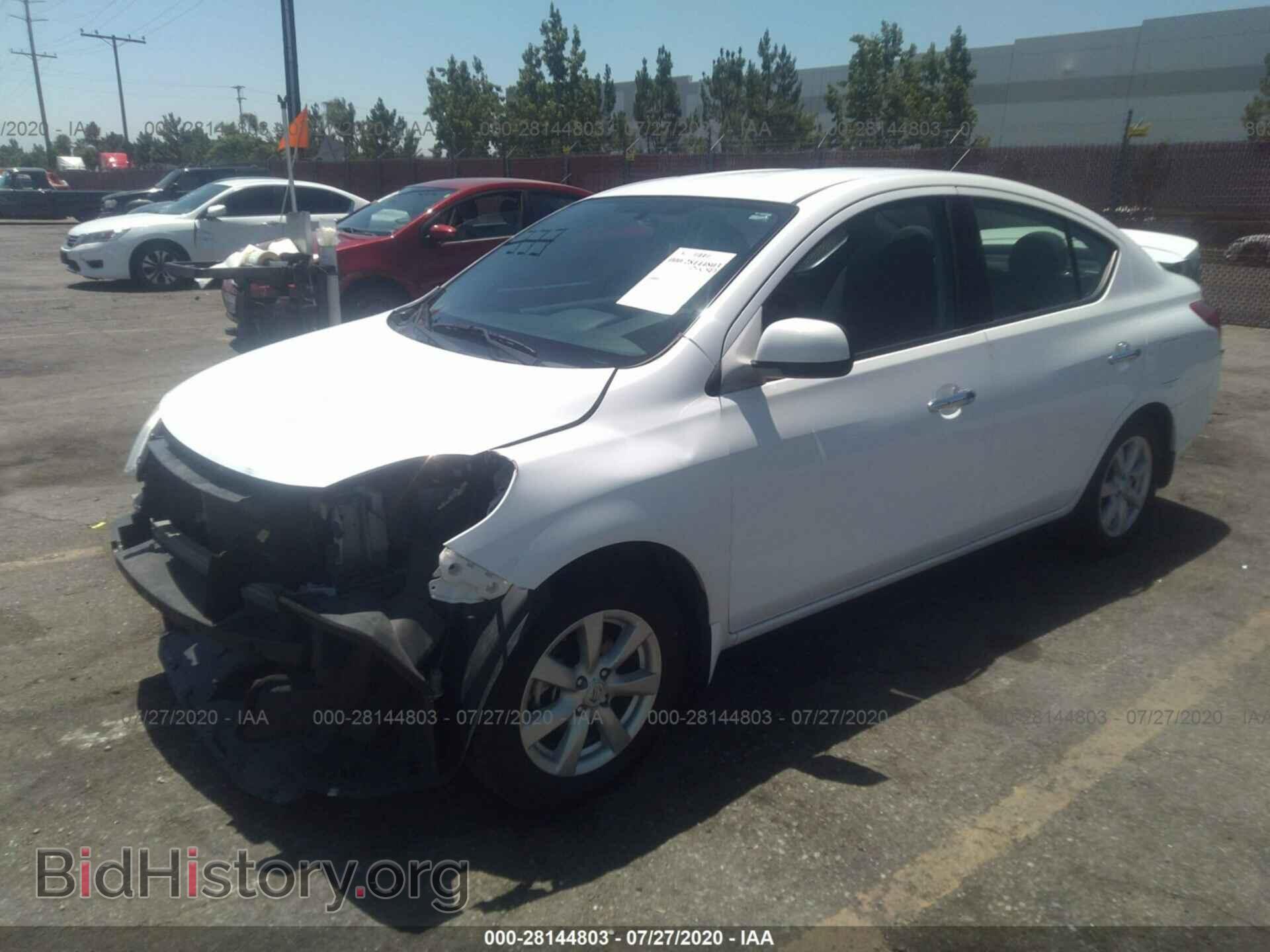 2014 NISSAN VERSA - VIN: 3N1CN7AP1EL864393 - Фото 2
