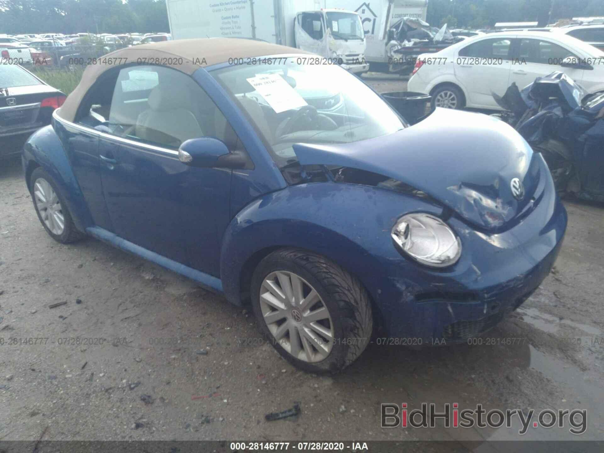 Photo 3VWRF31Y58M402761 - VOLKSWAGEN NEW BEETLE CONVERTIBLE 2008