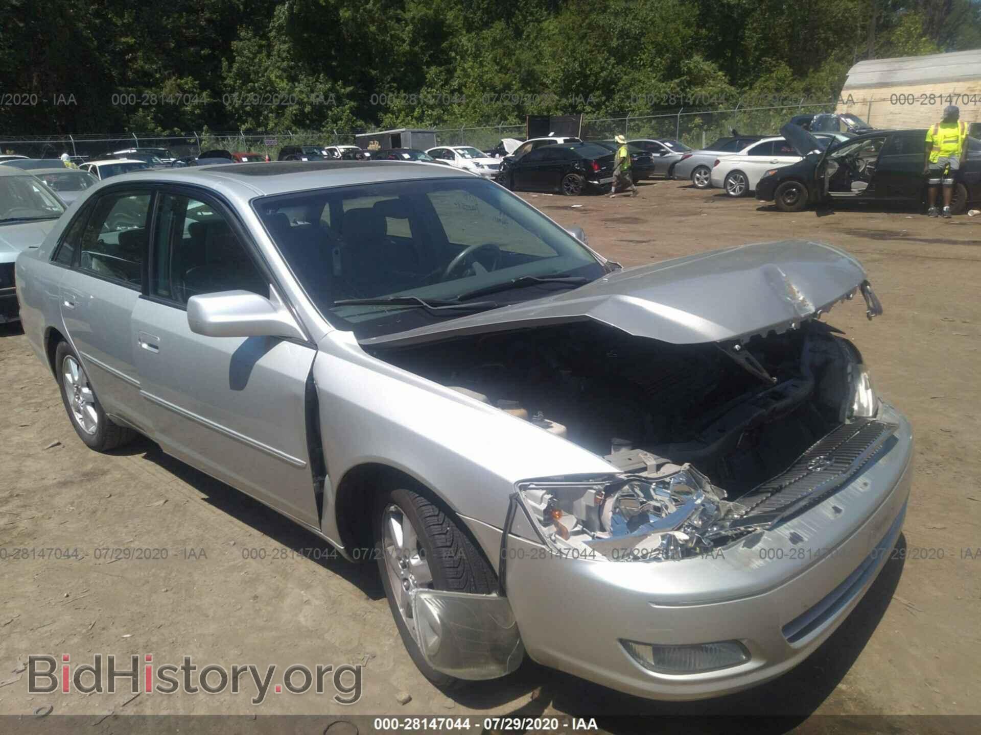 Photo 4T1BF28B32U234519 - TOYOTA AVALON 2002