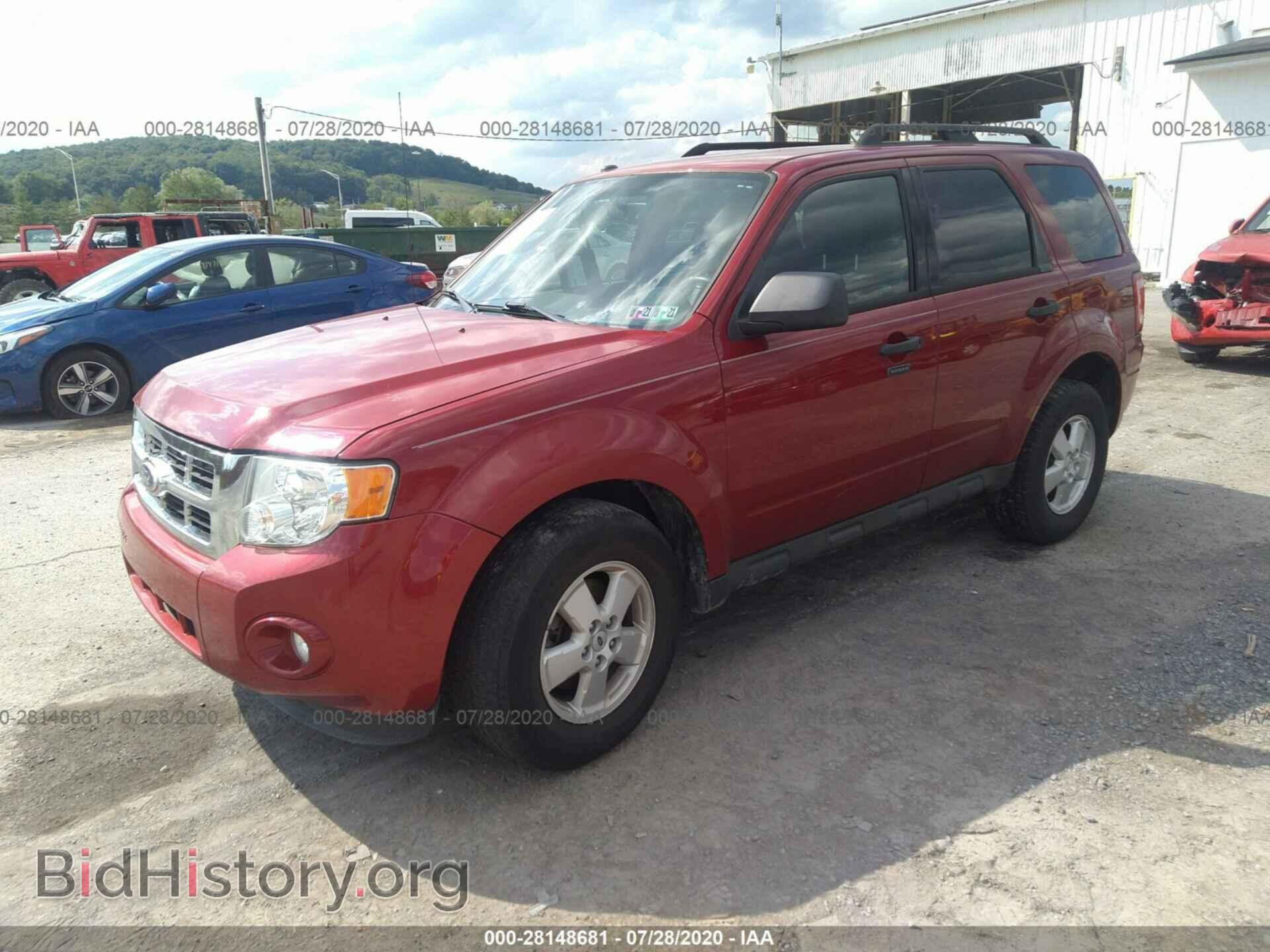 2011 FORD ESCAPE - VIN: 1FMCU9DG1BKA87357 - Фото 2