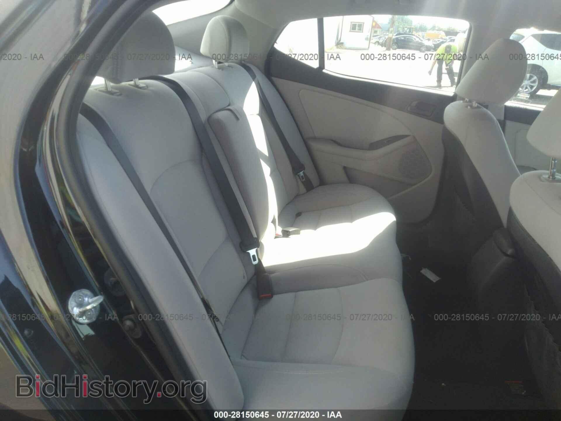 2008 KIA OPTIMA - VIN: KNAGE123885227459 - Photo 8