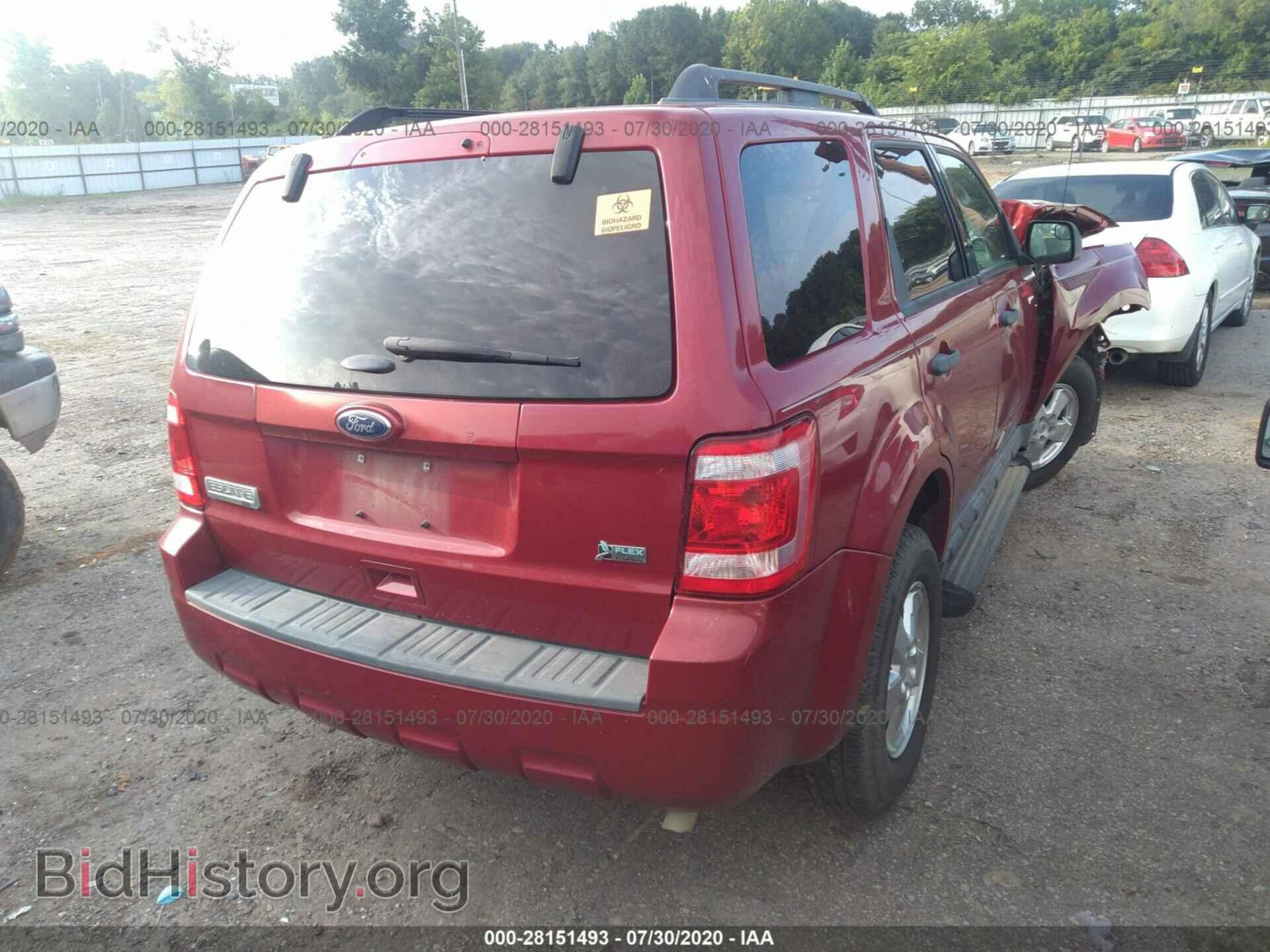 2011 FORD ESCAPE - VIN: 1FMCU0DG4BKB83916 - Фото 4
