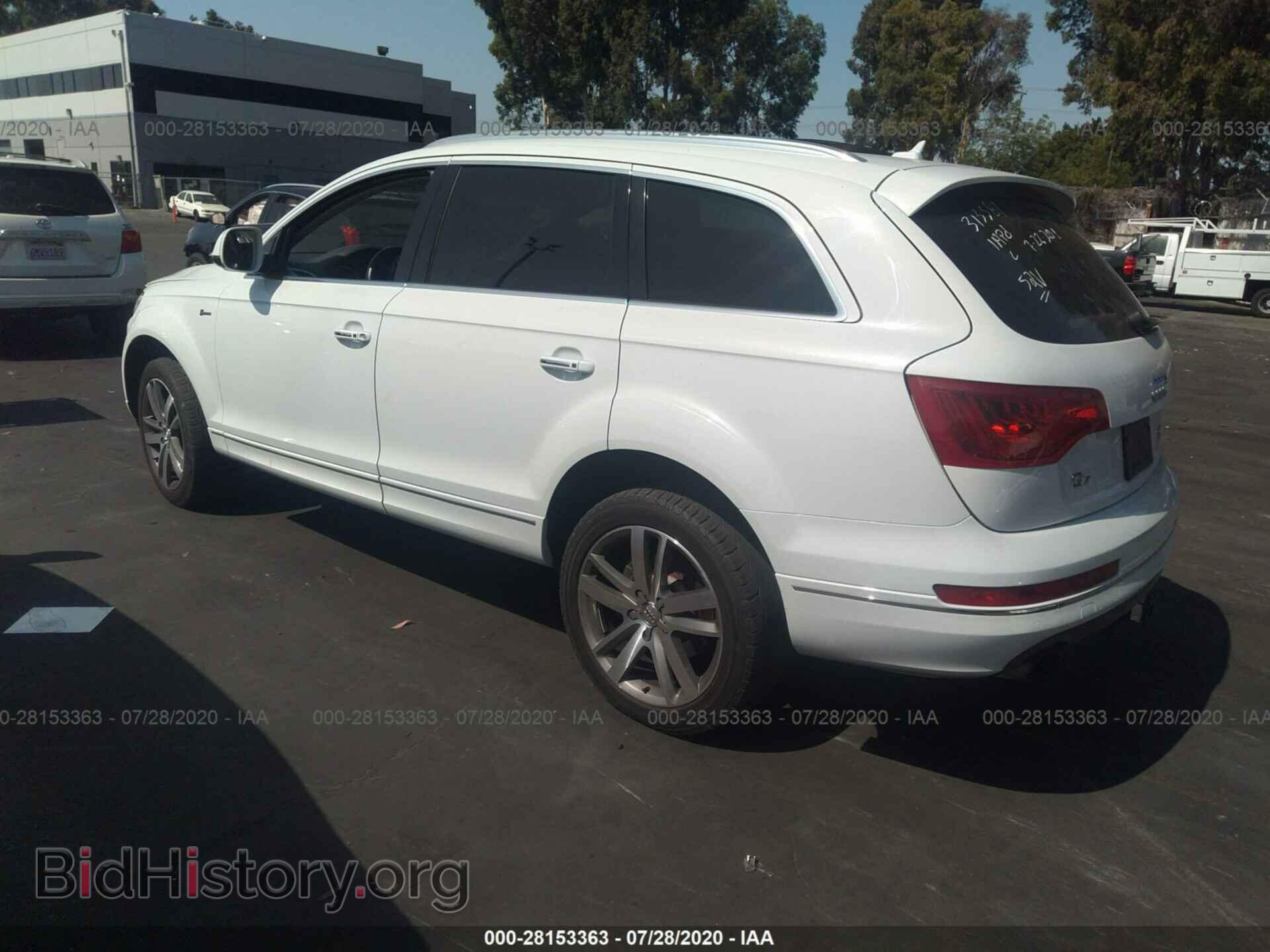 2015 AUDI Q7 - VIN: WA1LGAFE4FD008728 - Фото 3
