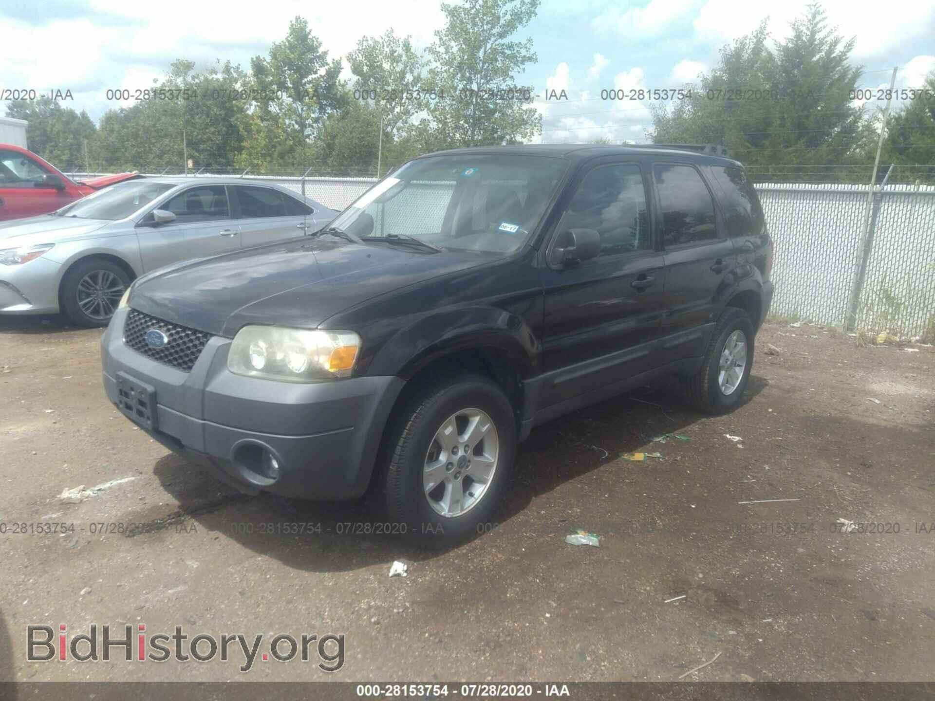 2005 FORD ESCAPE - VIN: 1FMYU93105KD39249 - Фото 2