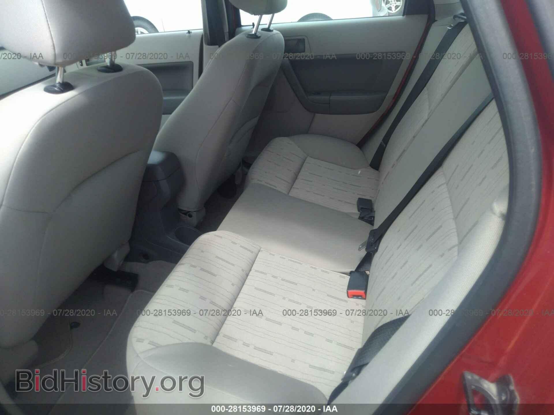 2011 FORD FOCUS - VIN: 1FAHP3FN3BW166134 - Photo 8