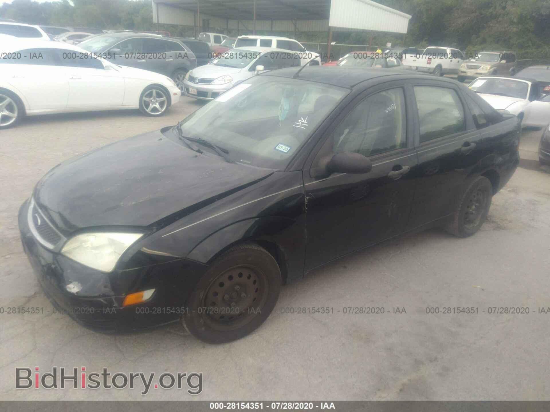 2007 FORD FOCUS - VIN: 1FAFP34N67W211133 - Фото 2