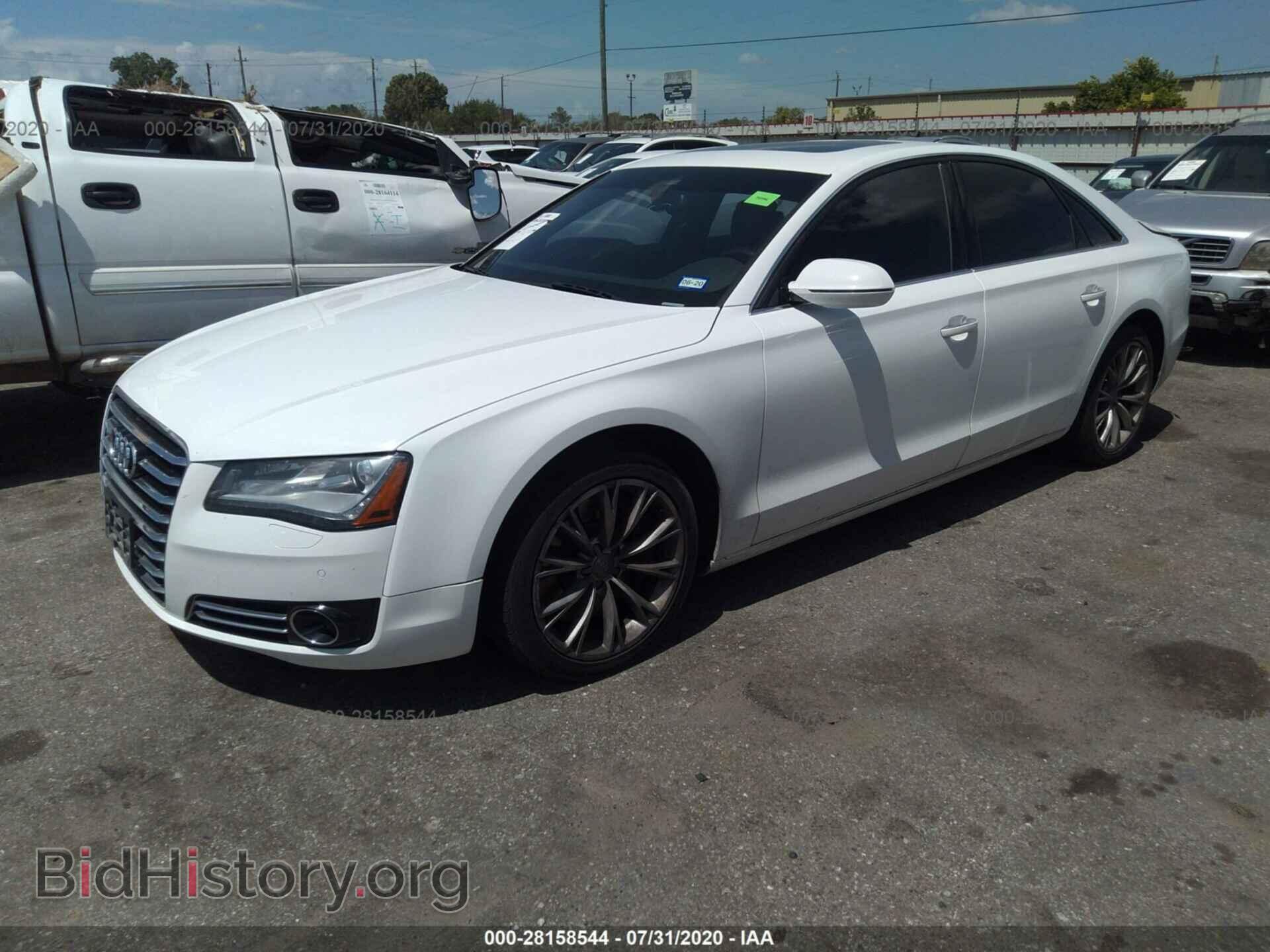 2011 AUDI A8 - VIN: WAUAVAFD8BN020876 - Photo 2