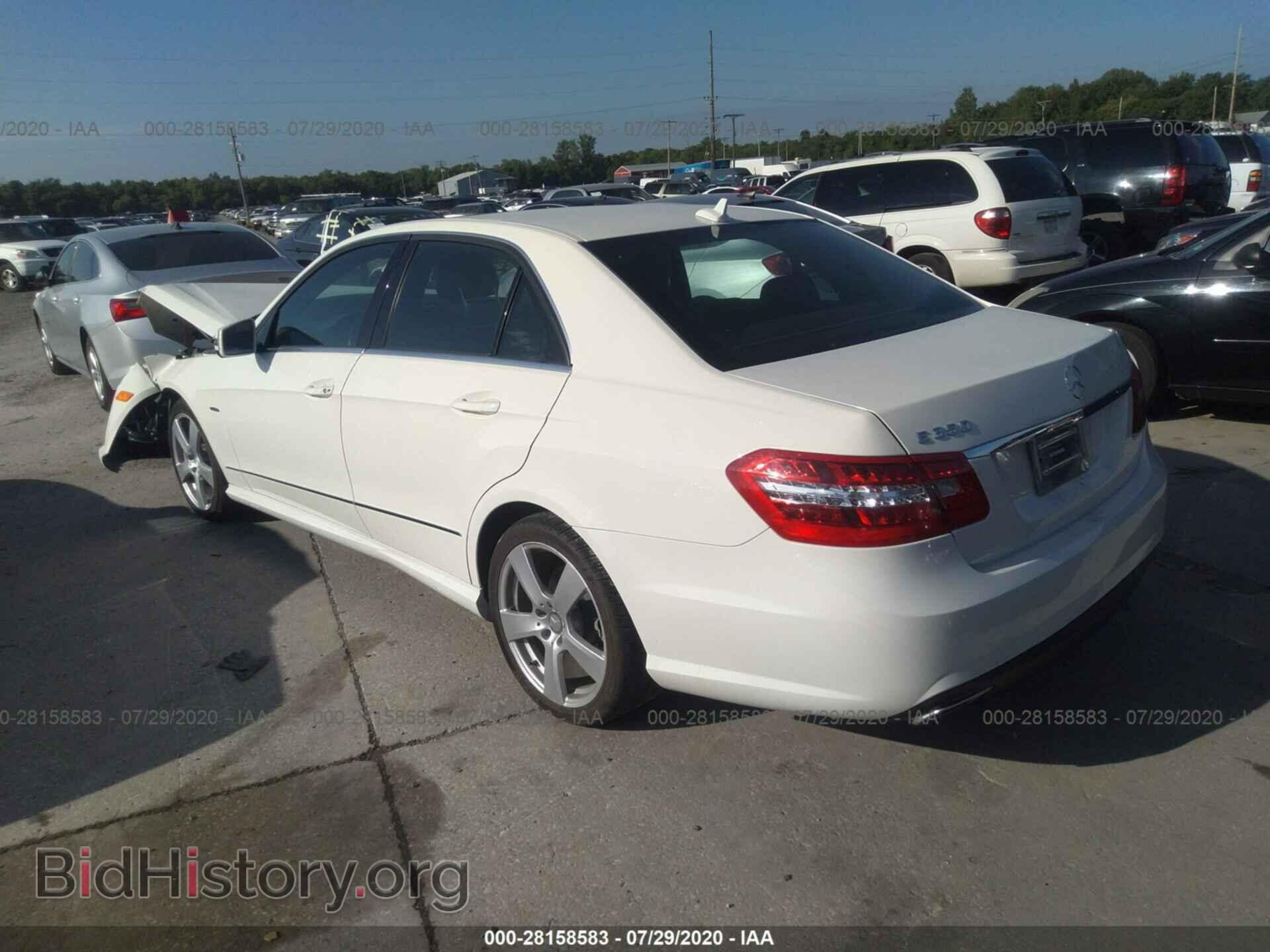 2012 MERCEDES-BENZ E-CLASS - VIN: WDDHF5KB2CA617210 - Фото 3