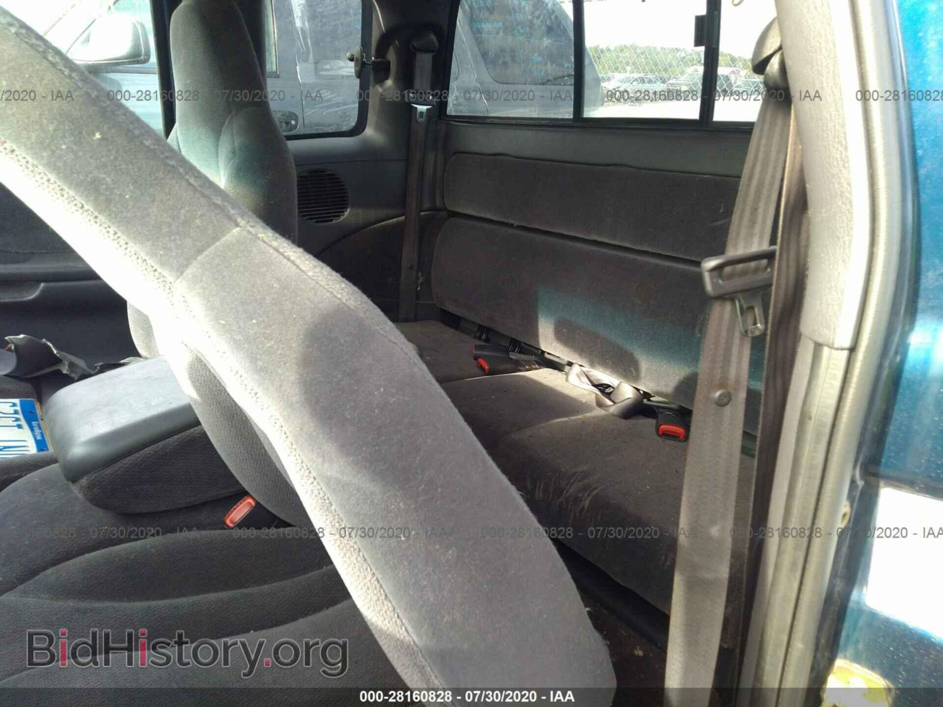 2000 DODGE DAKOTA - VIN: 1B7GL22X0YS758741 - Фото 8
