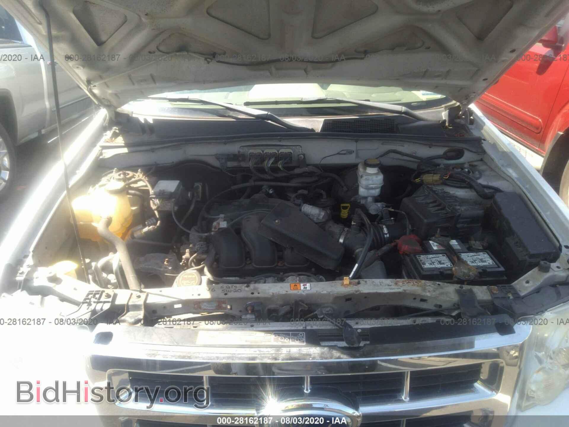 2008 FORD ESCAPE - VIN: 1FMCU93118KB04809 - Фото 10