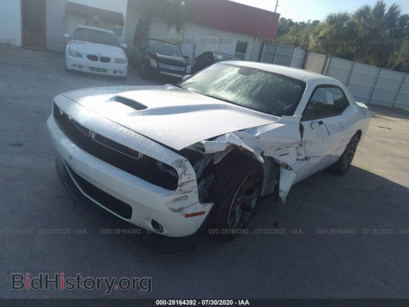 2019 Dodge CHALLENGER (VIN 2C3CDZBT9KH573527) — photo 6 of 17