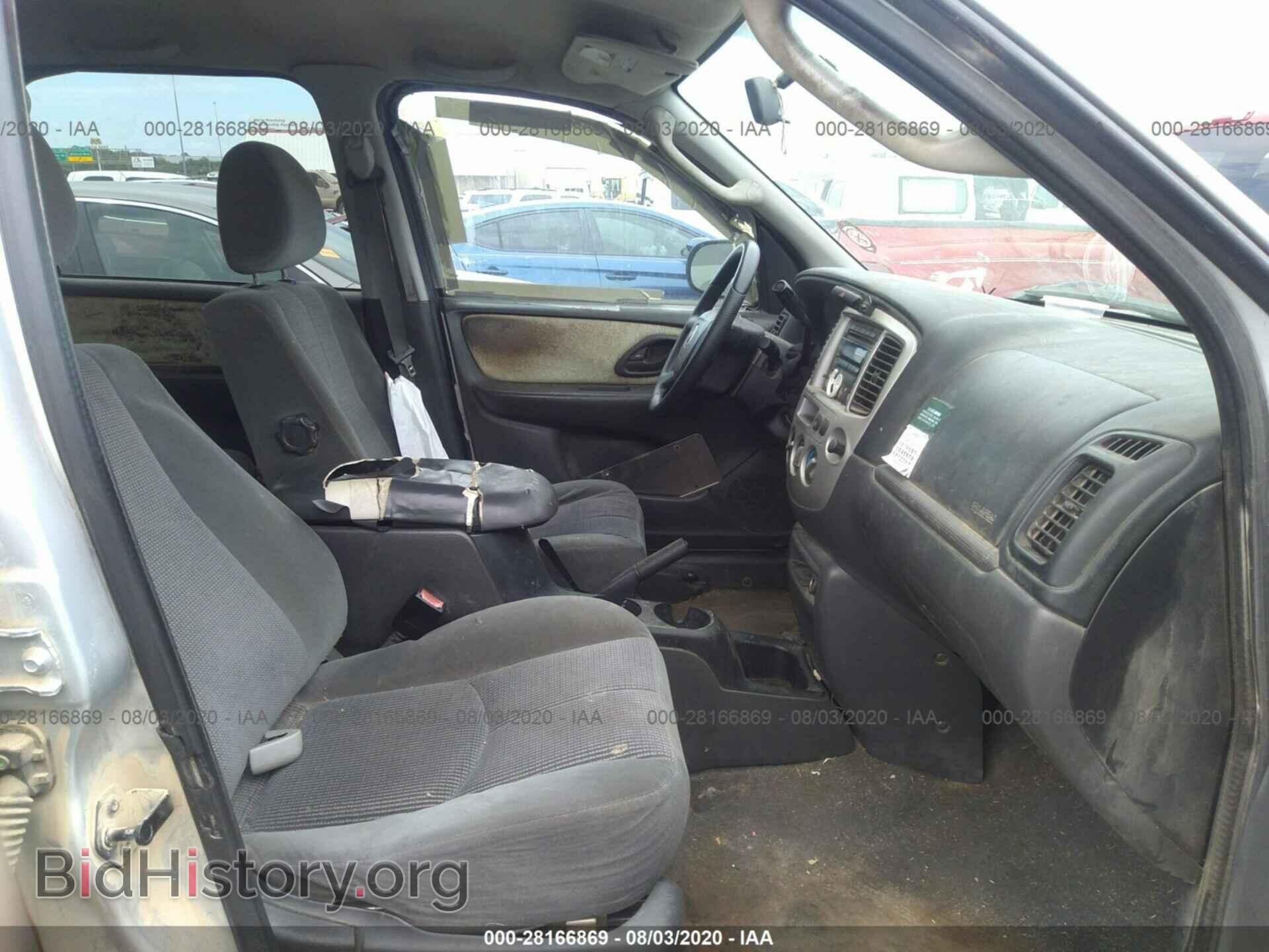 2004 MAZDA TRIBUTE - VIN: 4F2YZ04184KM11460 - Фото 5