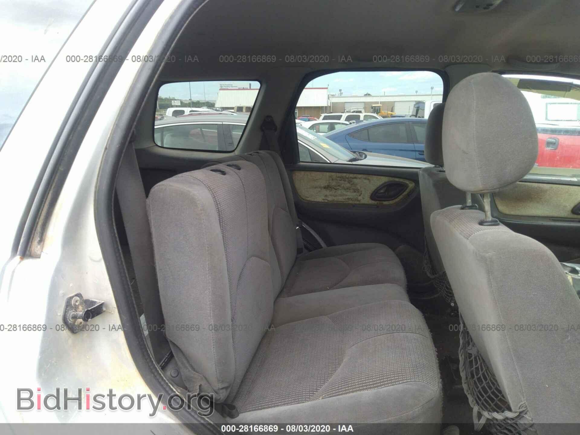2004 MAZDA TRIBUTE - VIN: 4F2YZ04184KM11460 - Фото 8
