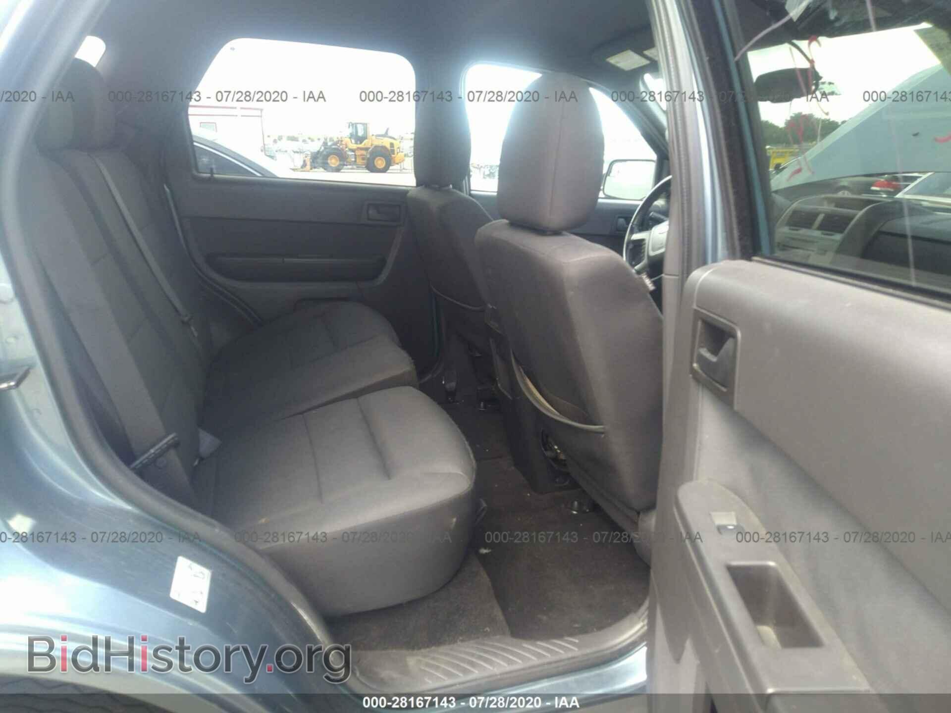 2011 FORD ESCAPE - VIN: 1FMCU0DG3BKC09051 - Фото 8