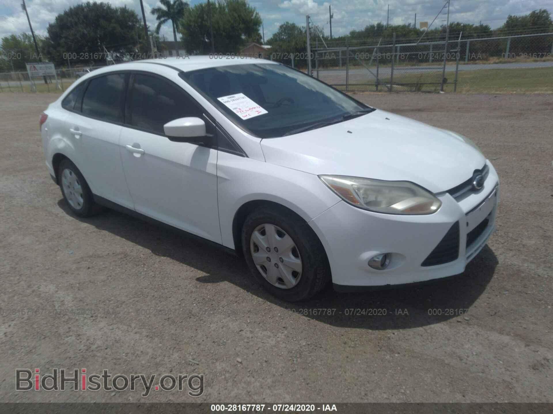 Photo 1FAHP3F22CL111859 - FORD FOCUS 2012