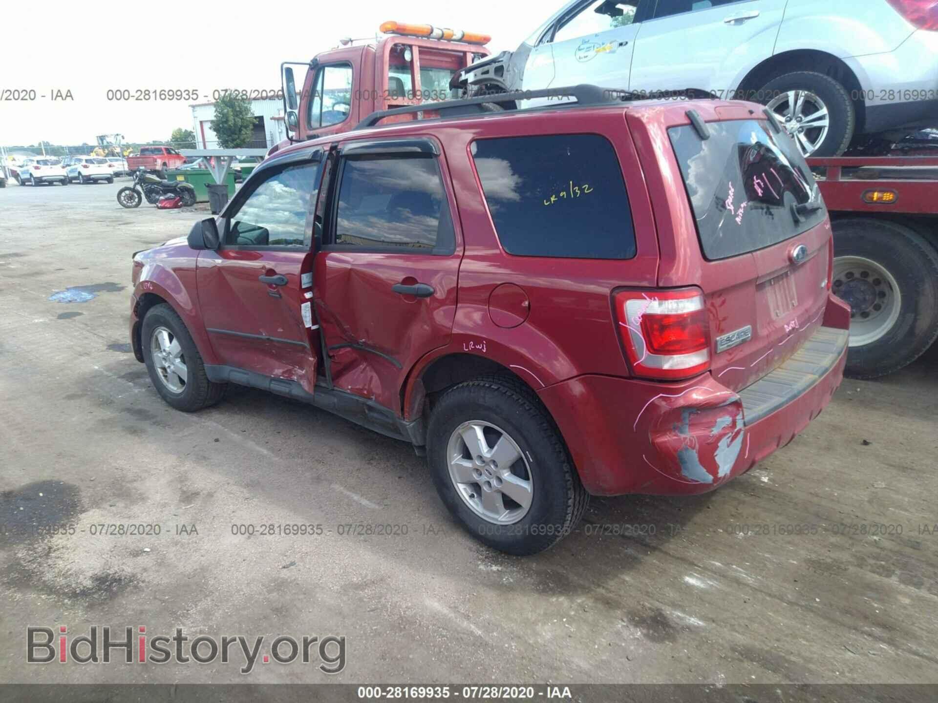 2009 FORD ESCAPE - VIN: 1FMCU93719KC00140 - Фото 3