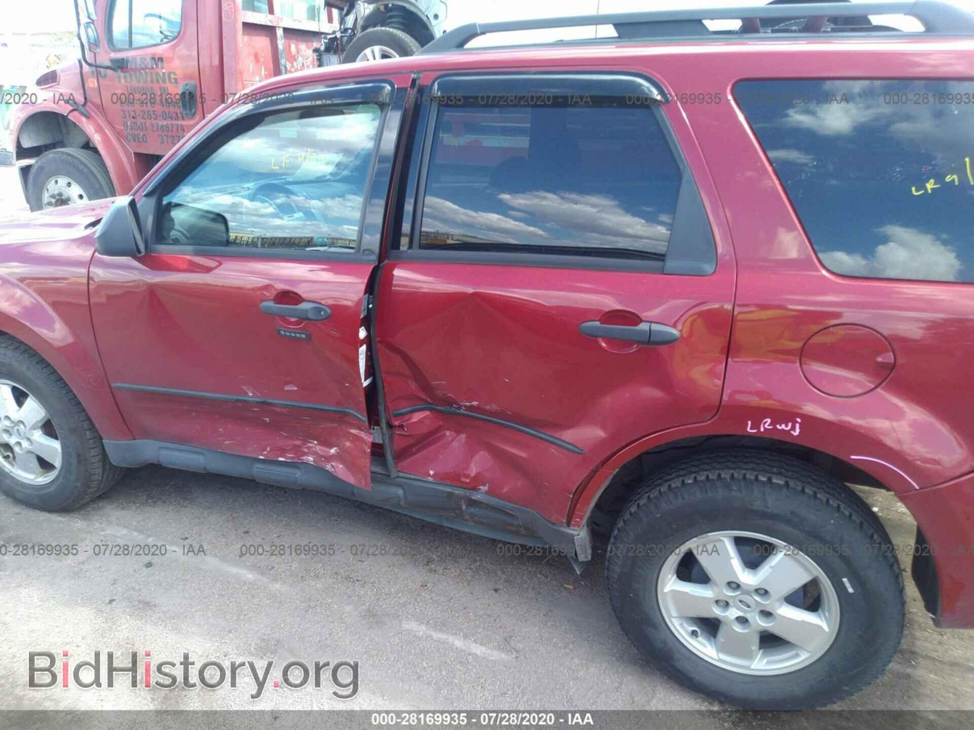 2009 FORD ESCAPE - VIN: 1FMCU93719KC00140 - Фото 6