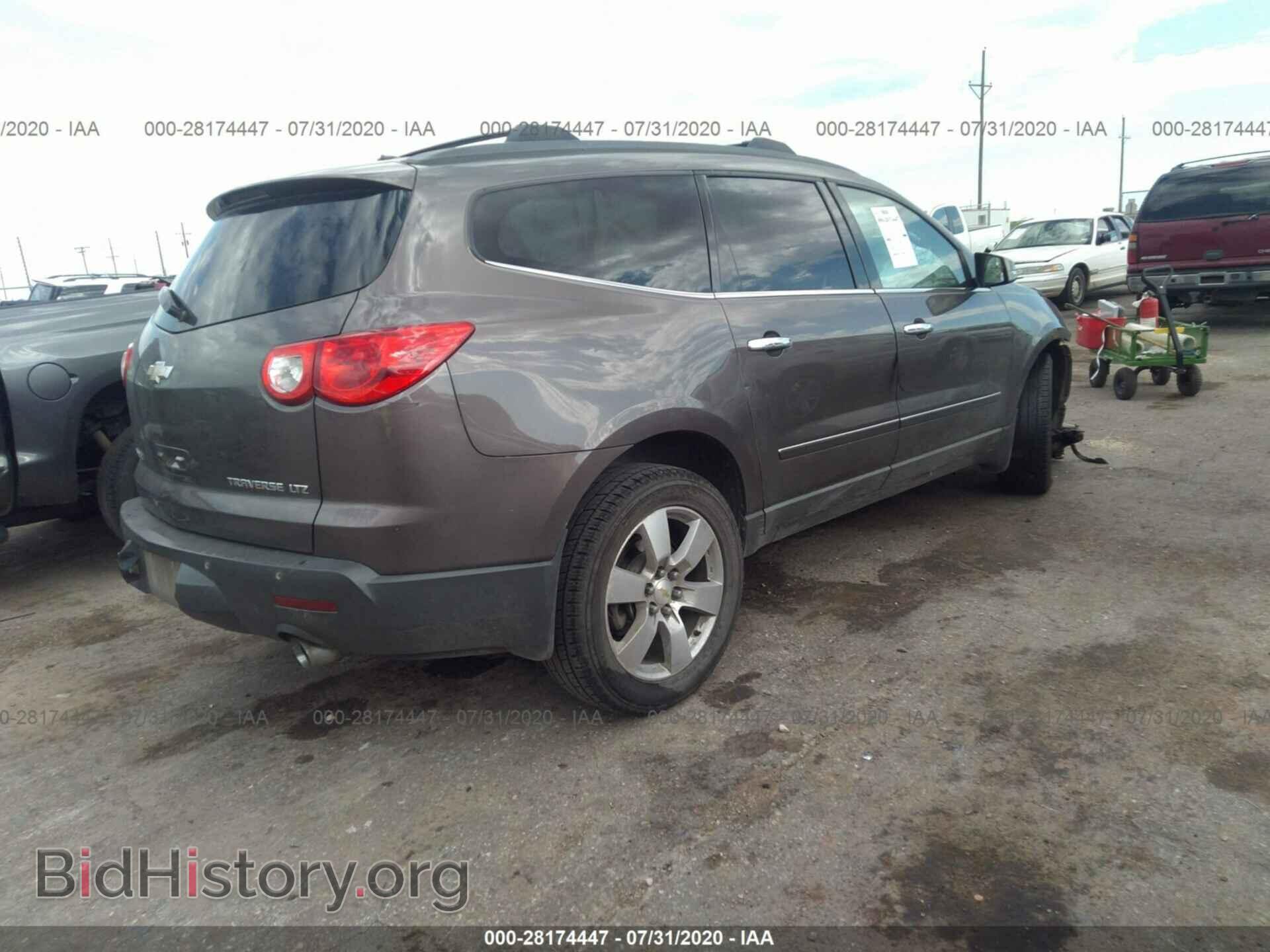 2009 CHEVROLET TRAVERSE - VIN: 1GNER33D89S176802 - Фото 4