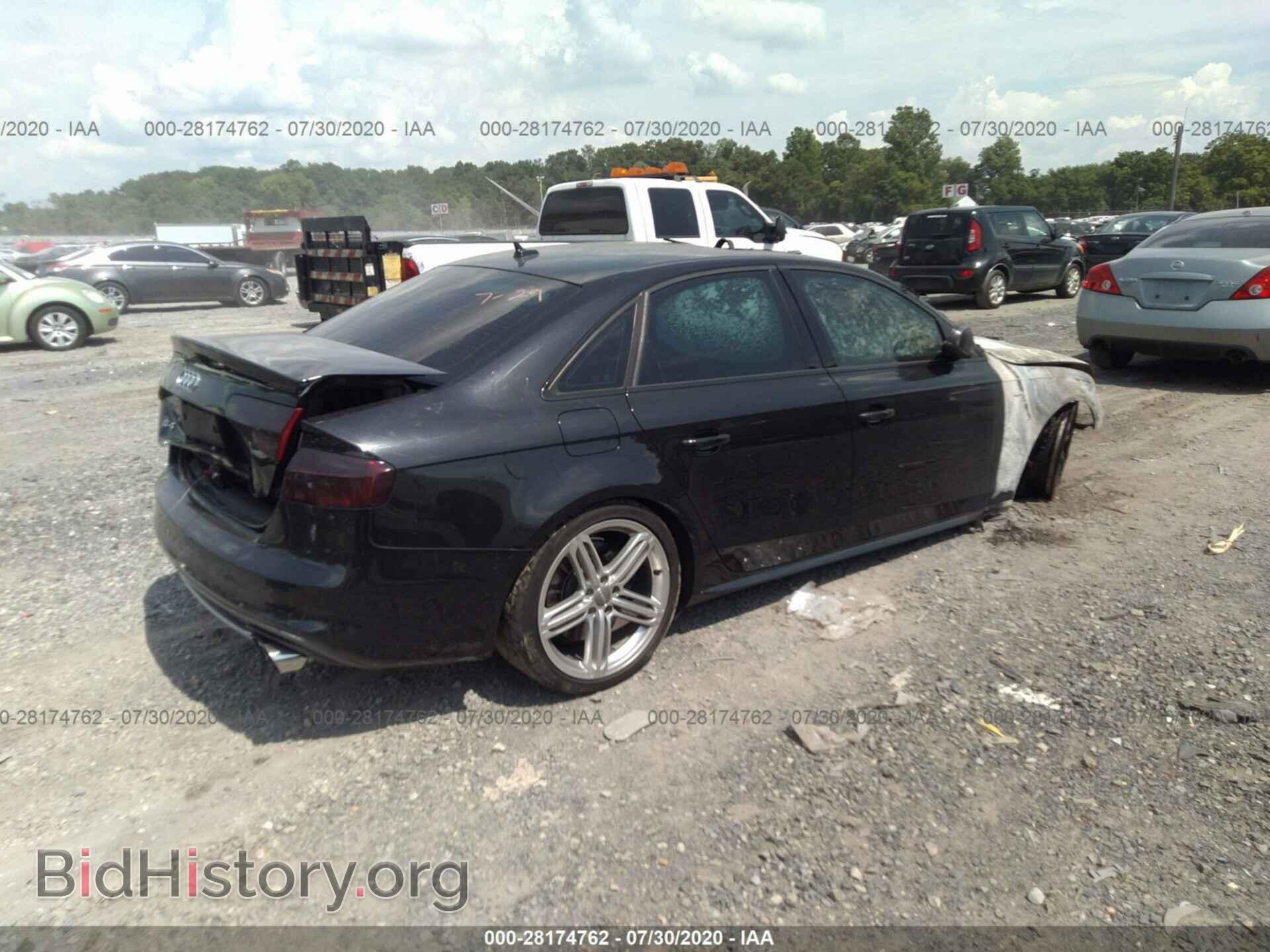 2014 AUDI S4 - VIN: WAUBGAFL4EA005096 - Фото 4