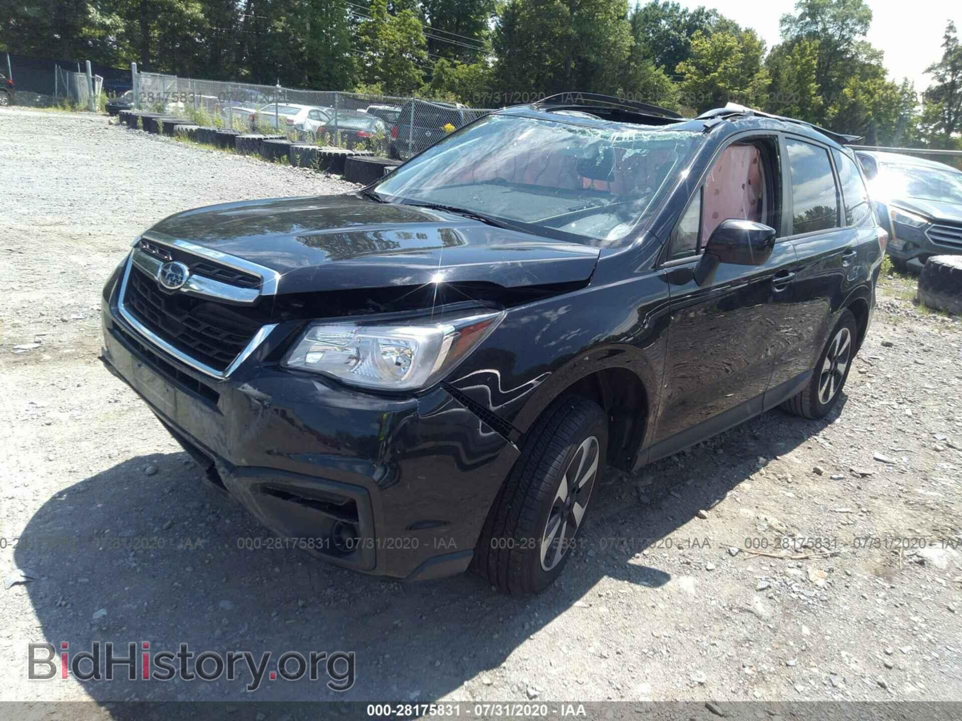 2018 SUBARU FORESTER - VIN: JF2SJADC2JH557979 - Фото 2