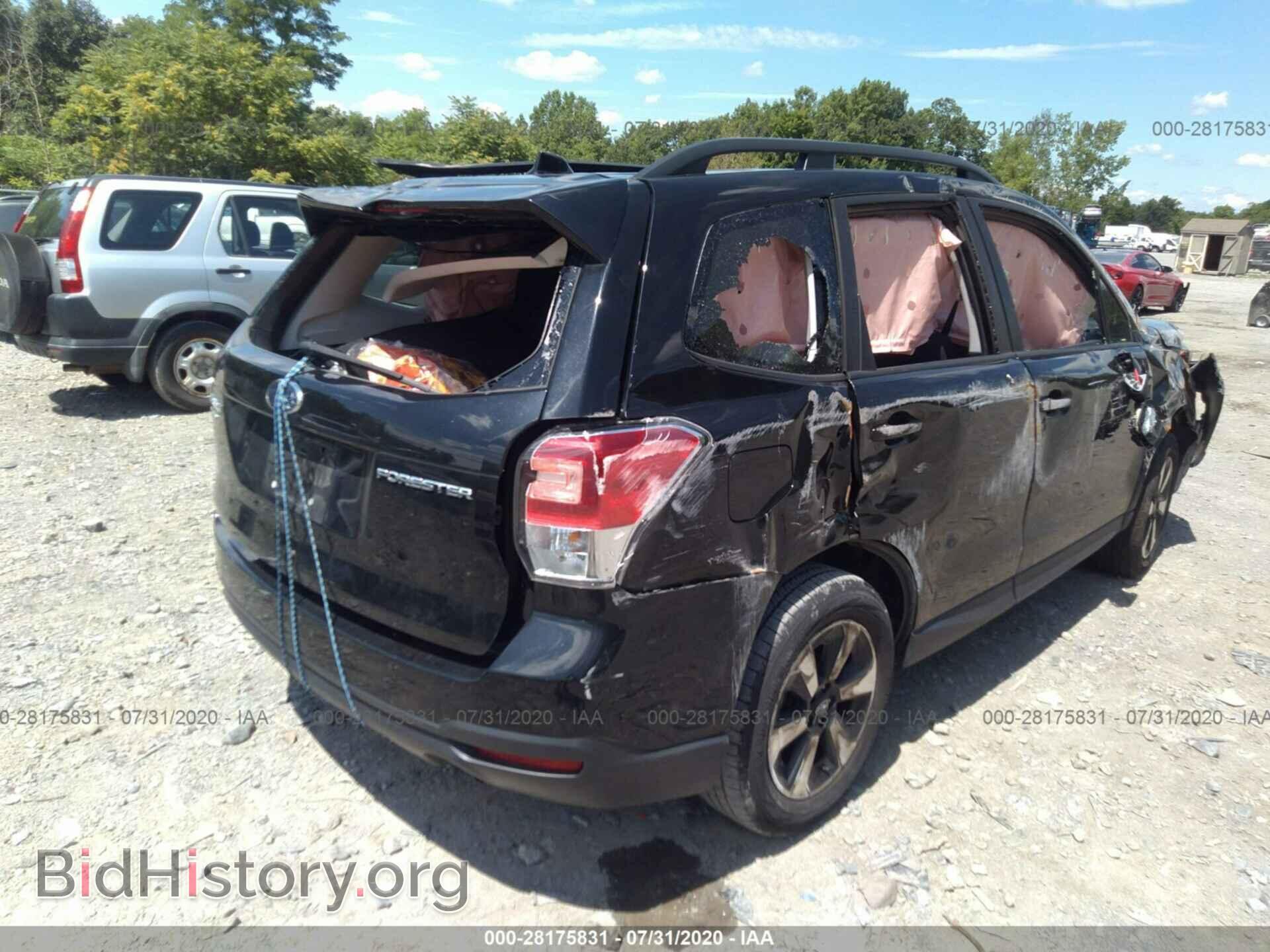 2018 SUBARU FORESTER - VIN: JF2SJADC2JH557979 - Фото 4