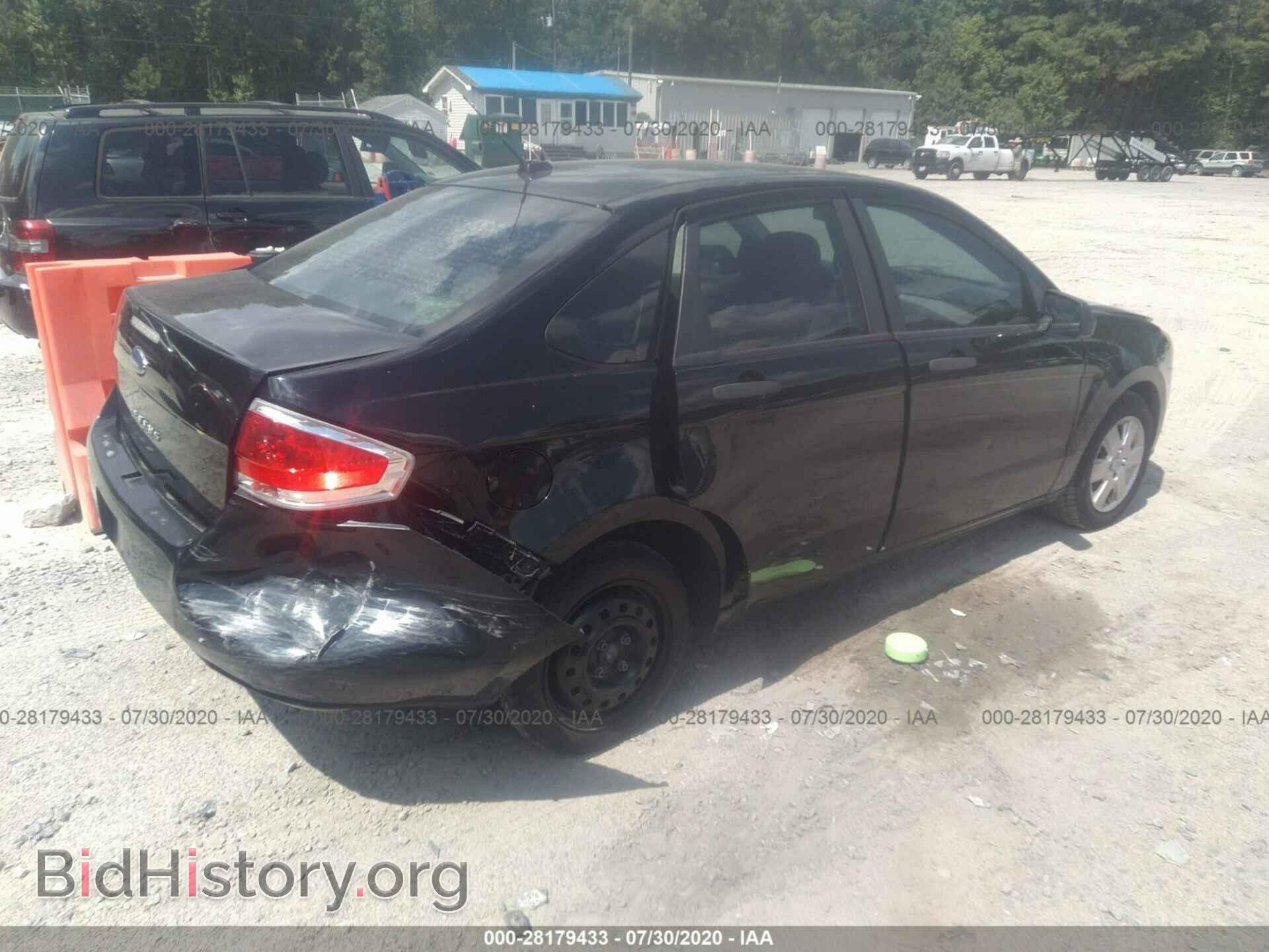2011 FORD FOCUS - VIN: 1FAHP3EN4BW142197 - Фото 4