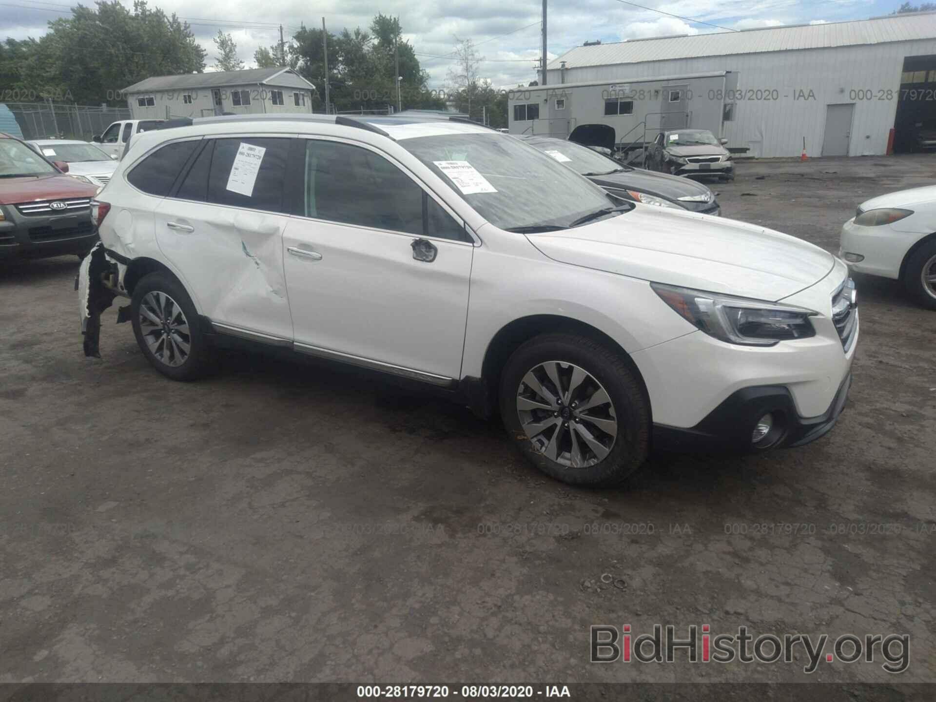 Photo 4S4BSATC6J3366717 - SUBARU OUTBACK 2018