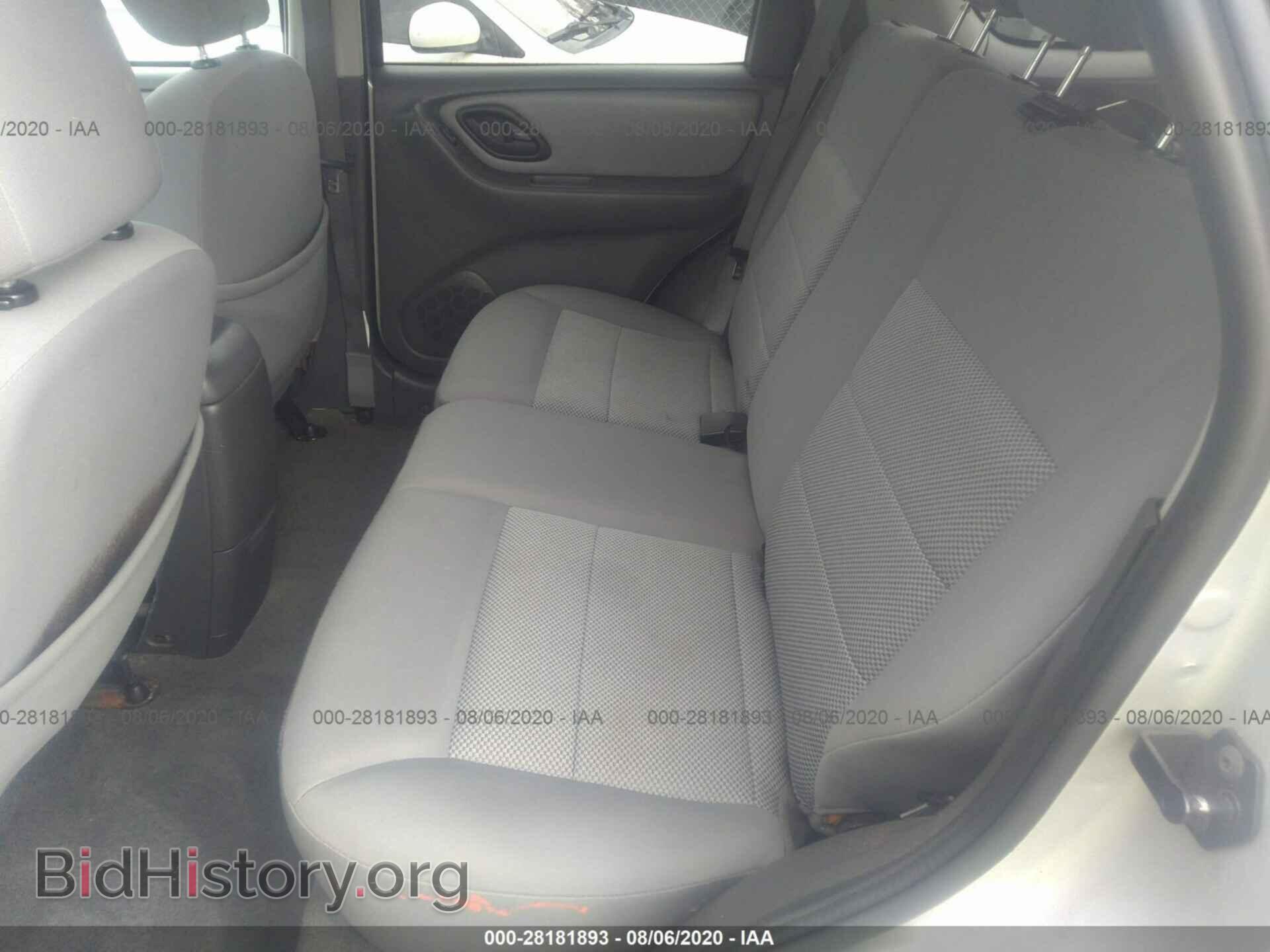 2005 FORD ESCAPE - VIN: 1FMCU93105KD76084 - Photo 8