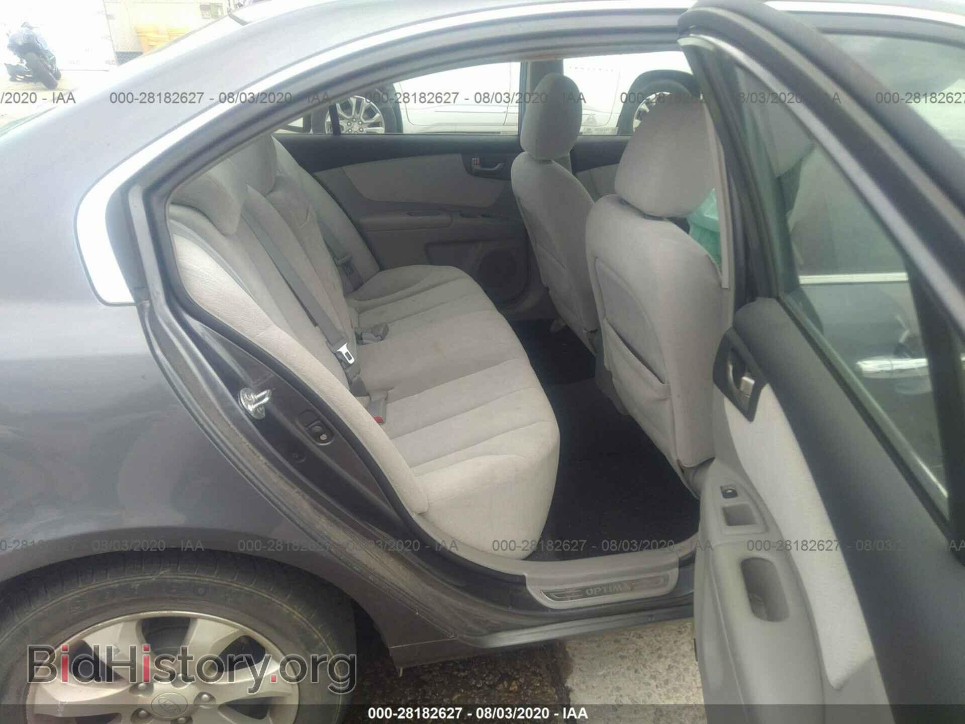 2007 KIA OPTIMA - VIN: KNAGE124475154002 - Фото 8