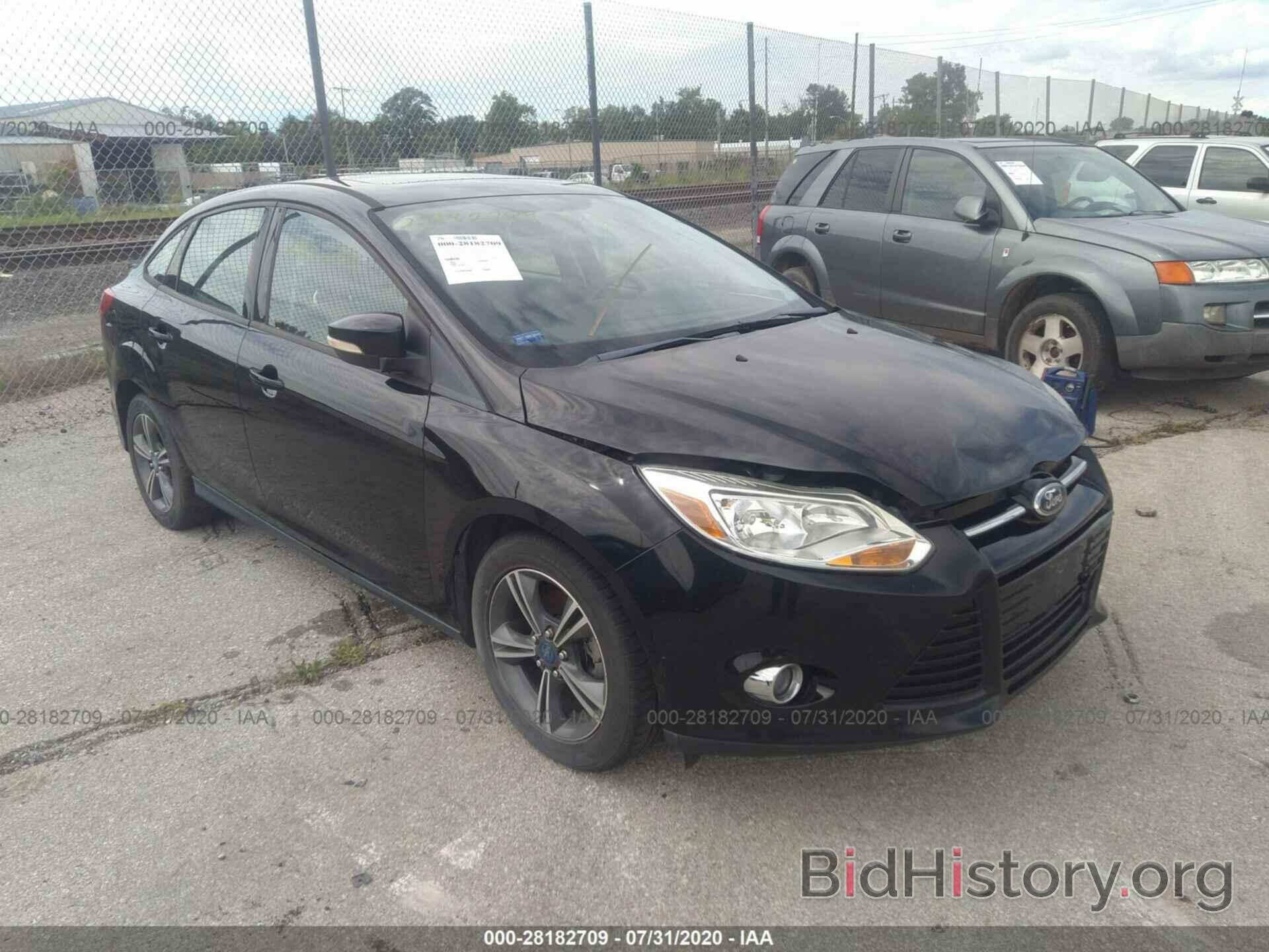 Photo 1FAHP3F27CL215473 - FORD FOCUS 2012