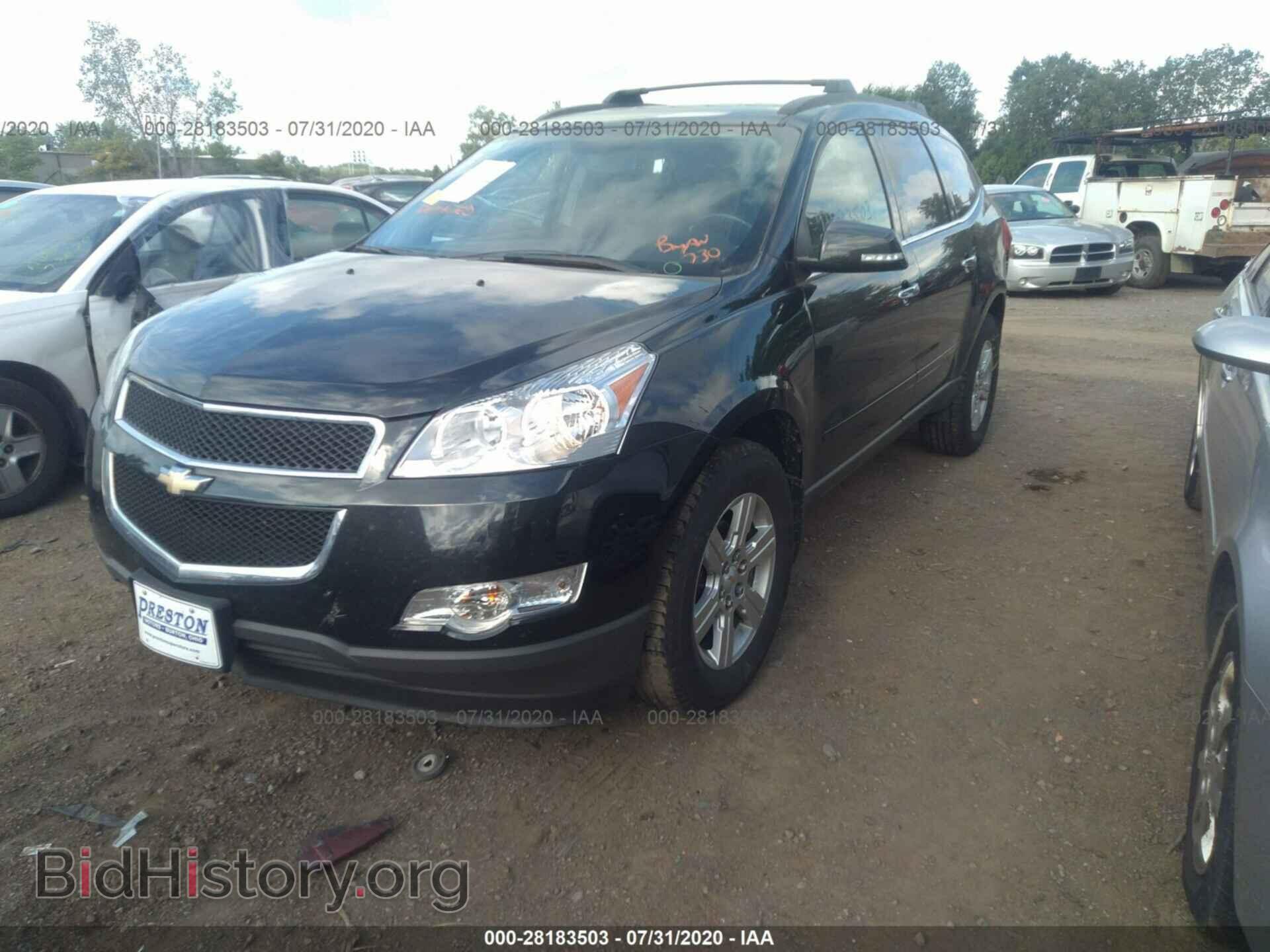 2011 CHEVROLET TRAVERSE - VIN: 1GNKRJED7BJ377347 - Фото 2