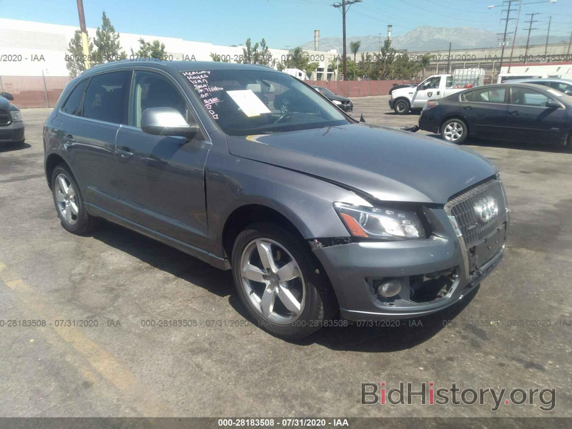 Photo WA1LFAFP6CA057169 - AUDI Q5 2012