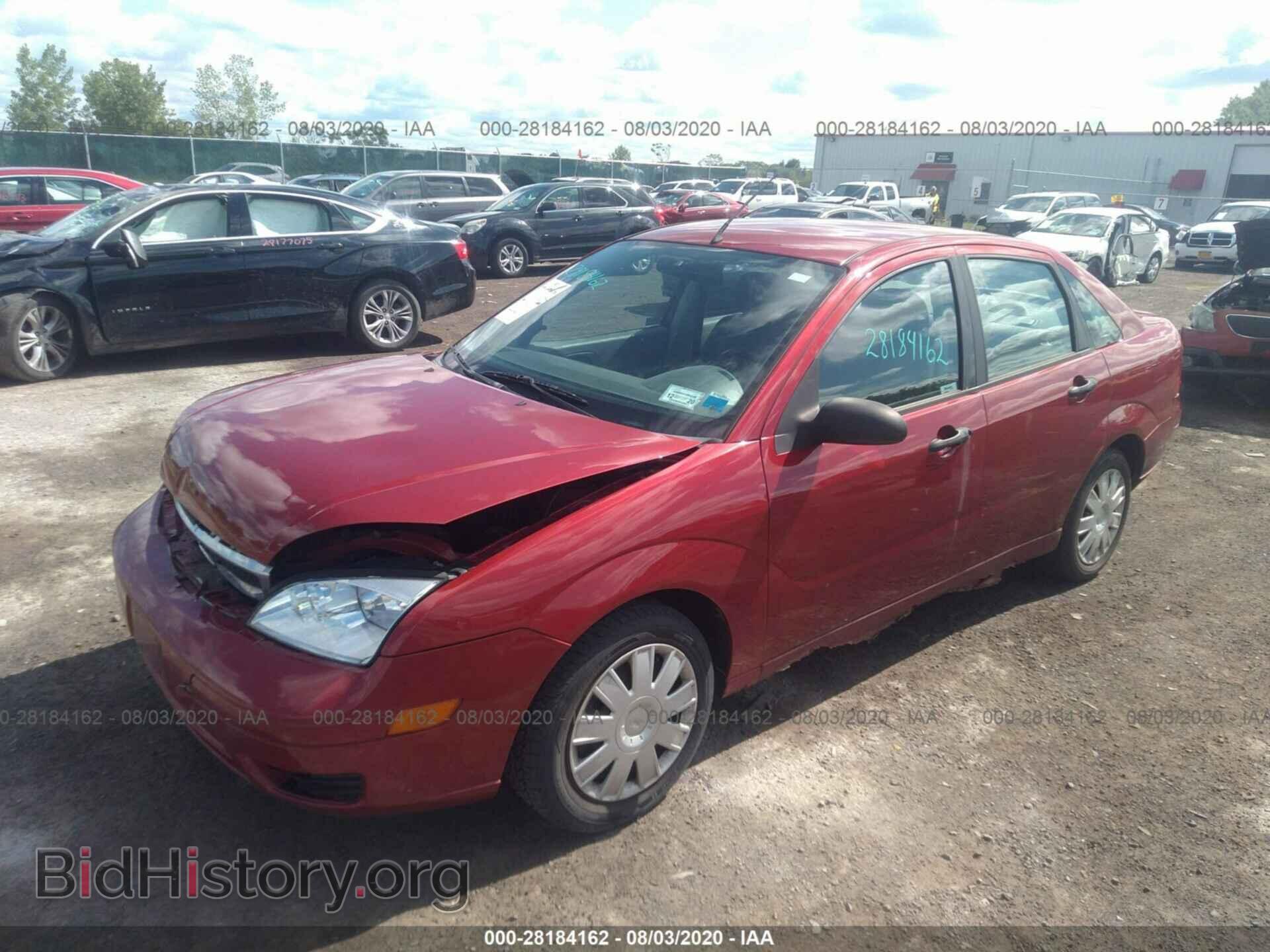 2005 FORD FOCUS - VIN: 1FAFP34N75W264808 - Фото 2