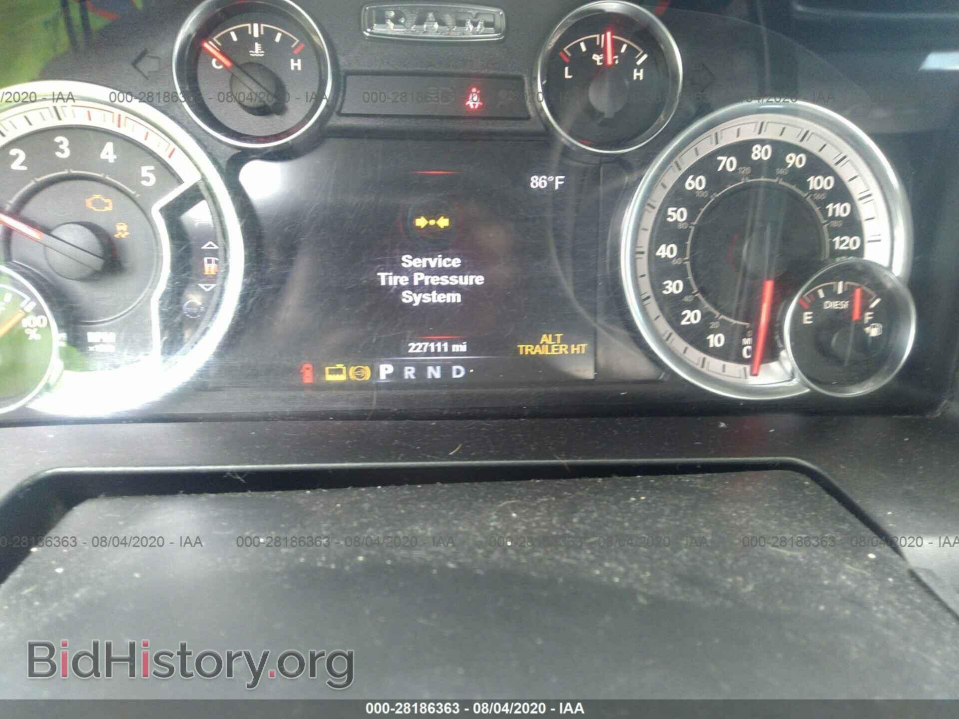 2017 RAM 3500 - VIN: 3C63RPHL8HG770147 - Фото 6