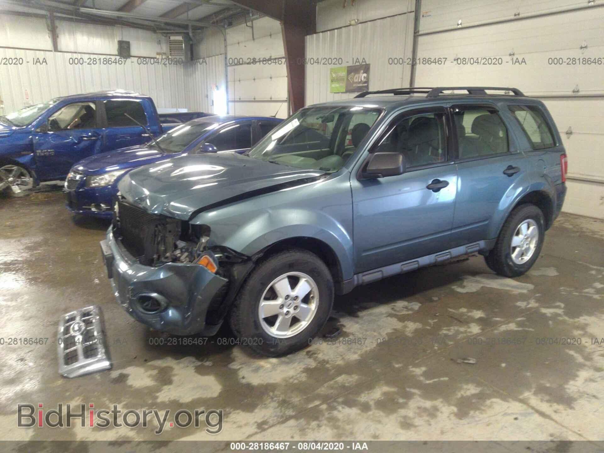 2012 FORD ESCAPE - VIN: 1FMCU0C7XCKB11721 - Фото 2