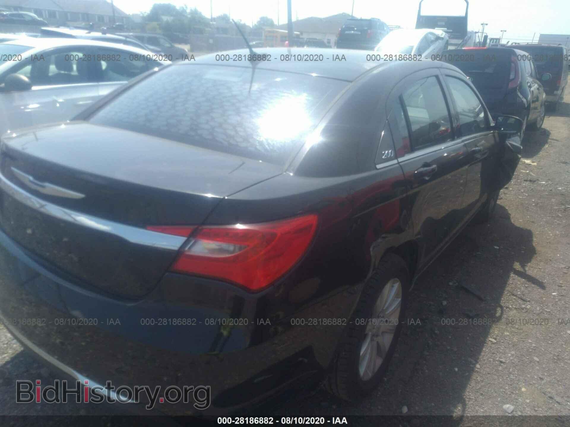 2012 CHRYSLER 200 - VIN: 1C3CCBBB4CN107496 - Фото 4
