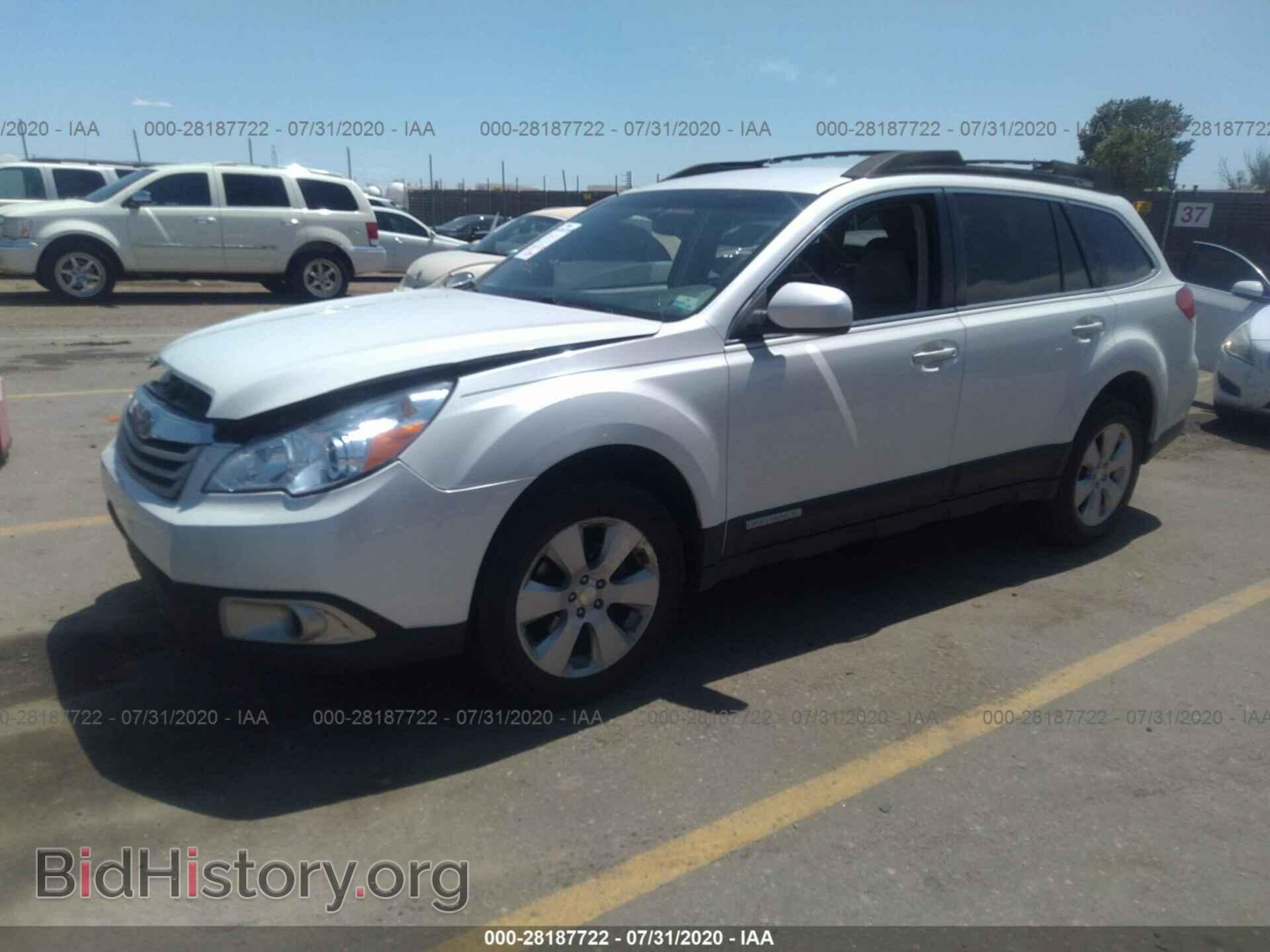 2011 SUBARU OUTBACK - VIN: 4S4BRBBC2B3343424 - Photo 2