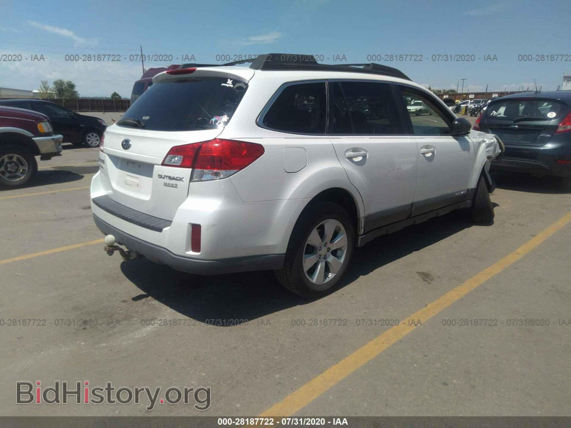 2011 SUBARU OUTBACK - VIN: 4S4BRBBC2B3343424 - Photo 4