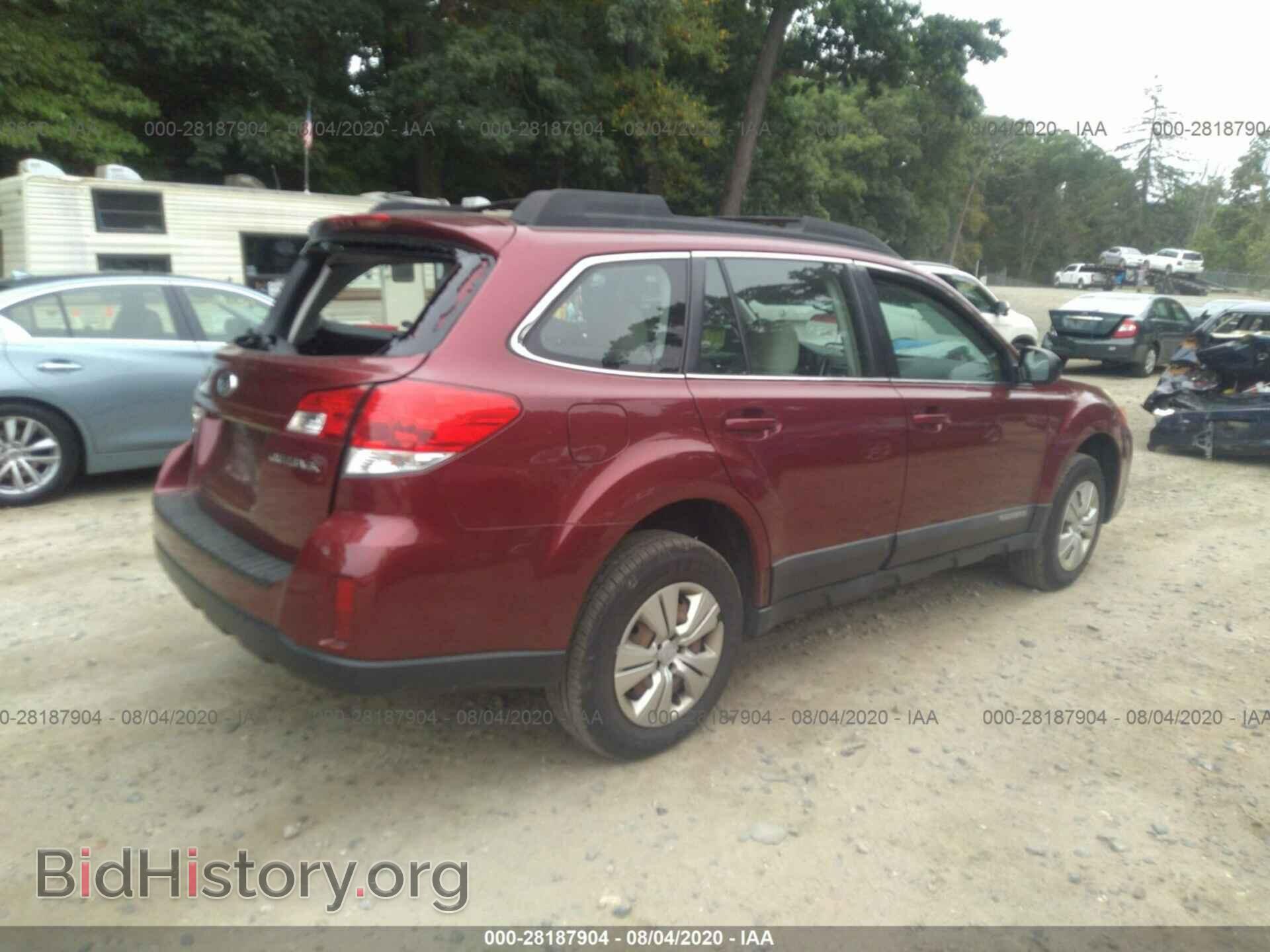2011 SUBARU OUTBACK - VIN: 4S4BRBAC8B1328486 - Photo 4