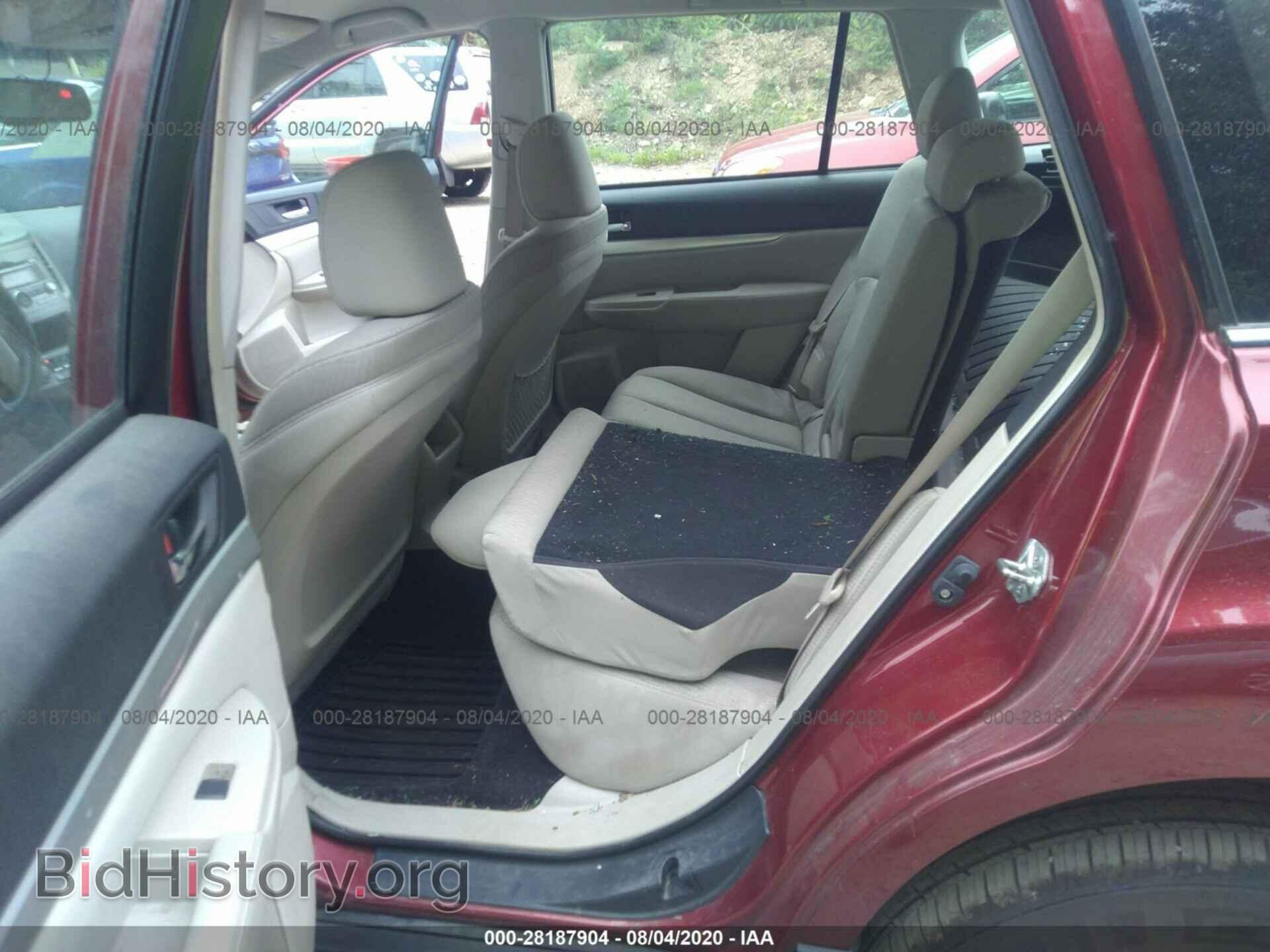 2011 SUBARU OUTBACK - VIN: 4S4BRBAC8B1328486 - Photo 8