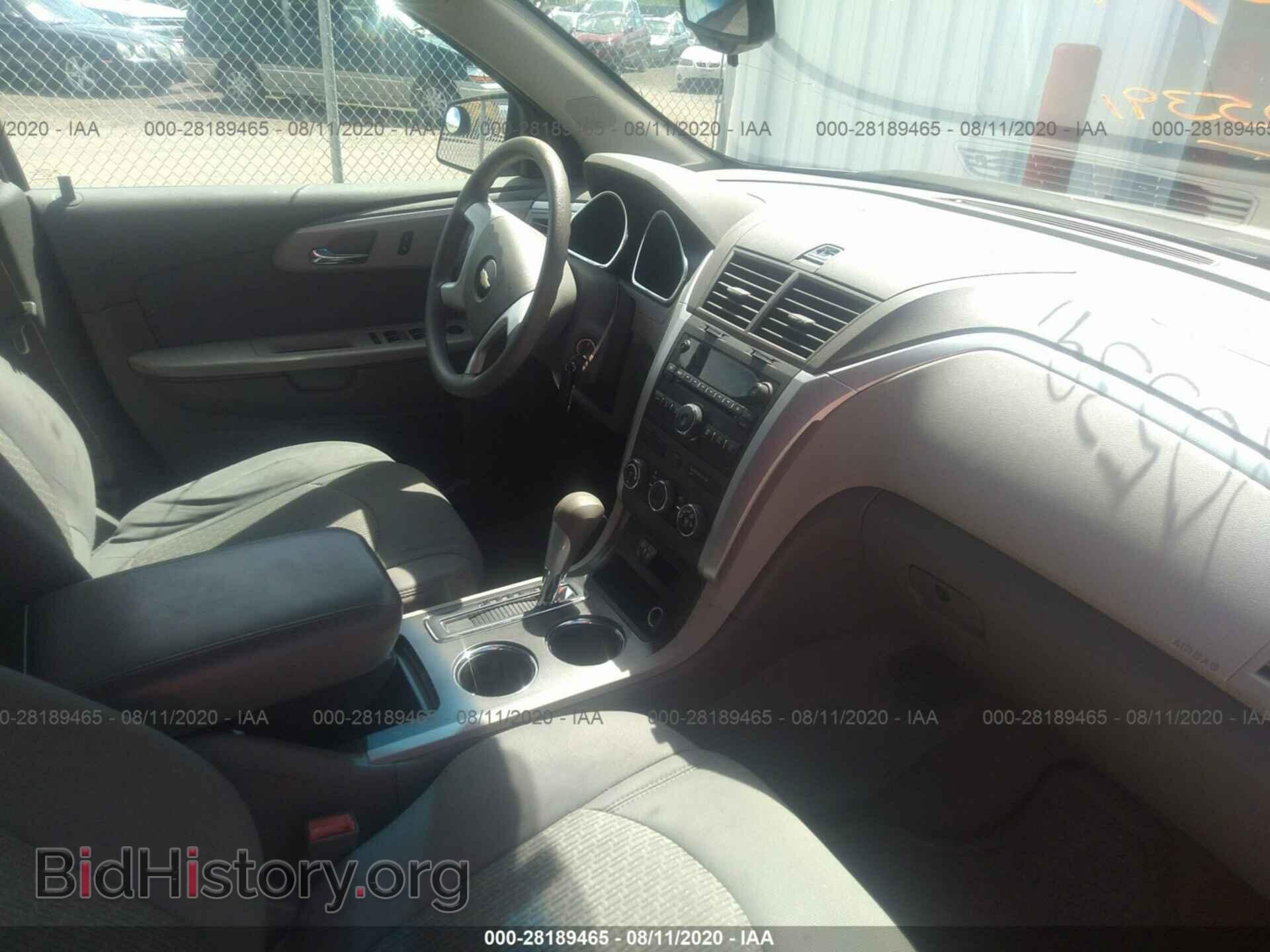 2010 CHEVROLET TRAVERSE - VIN: 1GNLVEEDXAS121607 - Фото 5