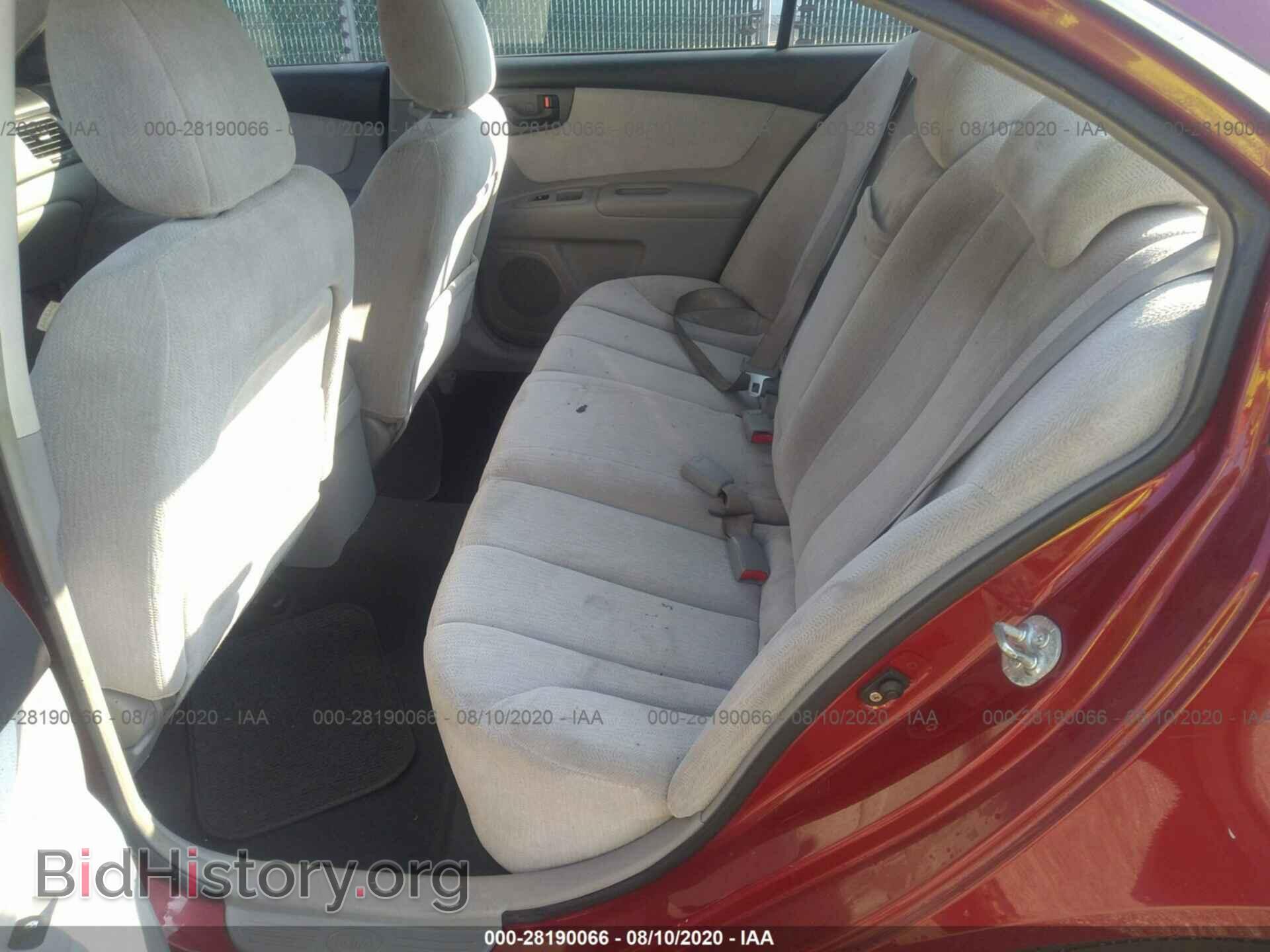 2008 KIA OPTIMA - VIN: KNAGE123785200852 - Фото 8