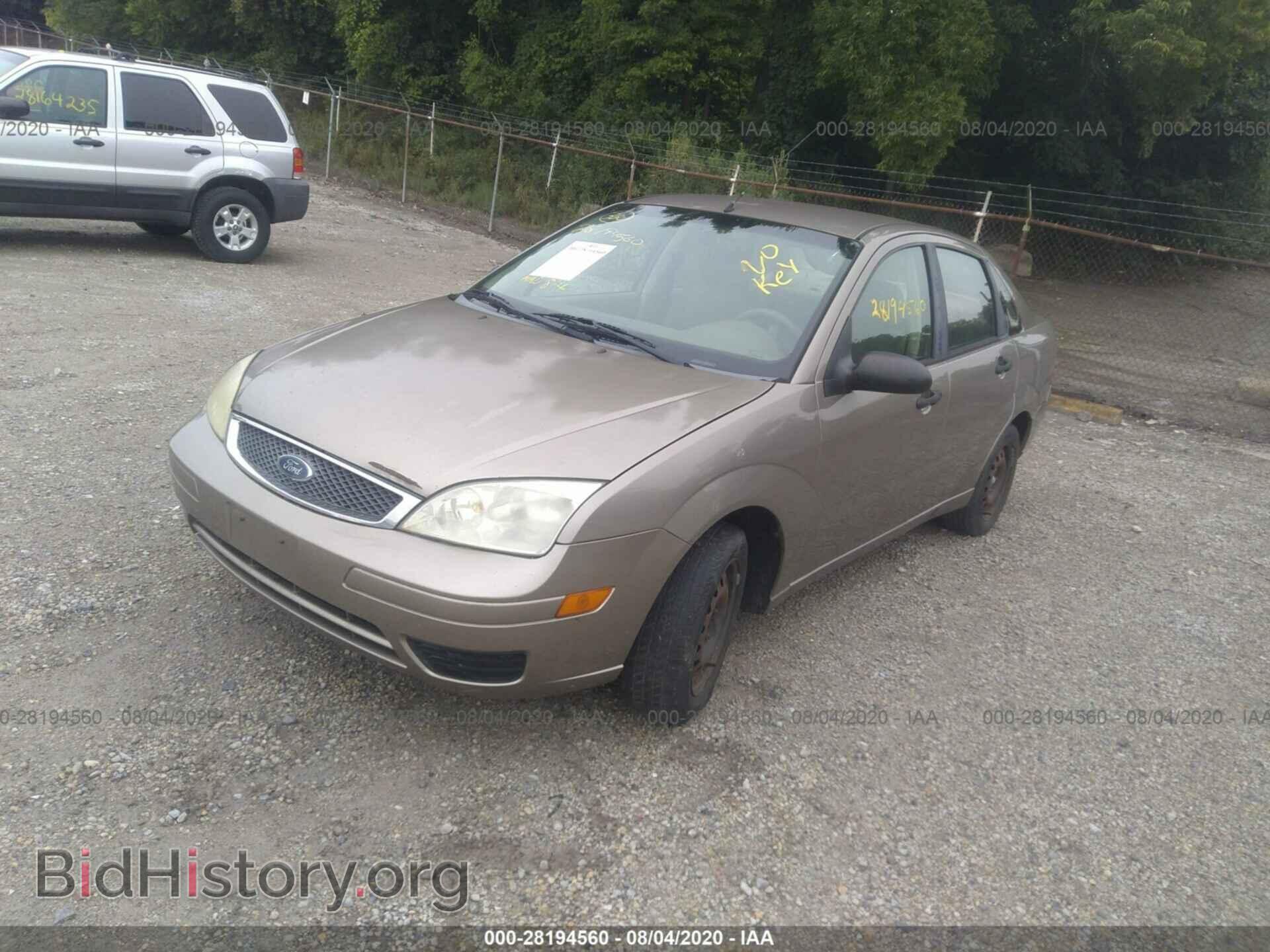 2005 FORD FOCUS - VIN: 1FAFP34N45W280304 - Фото 2