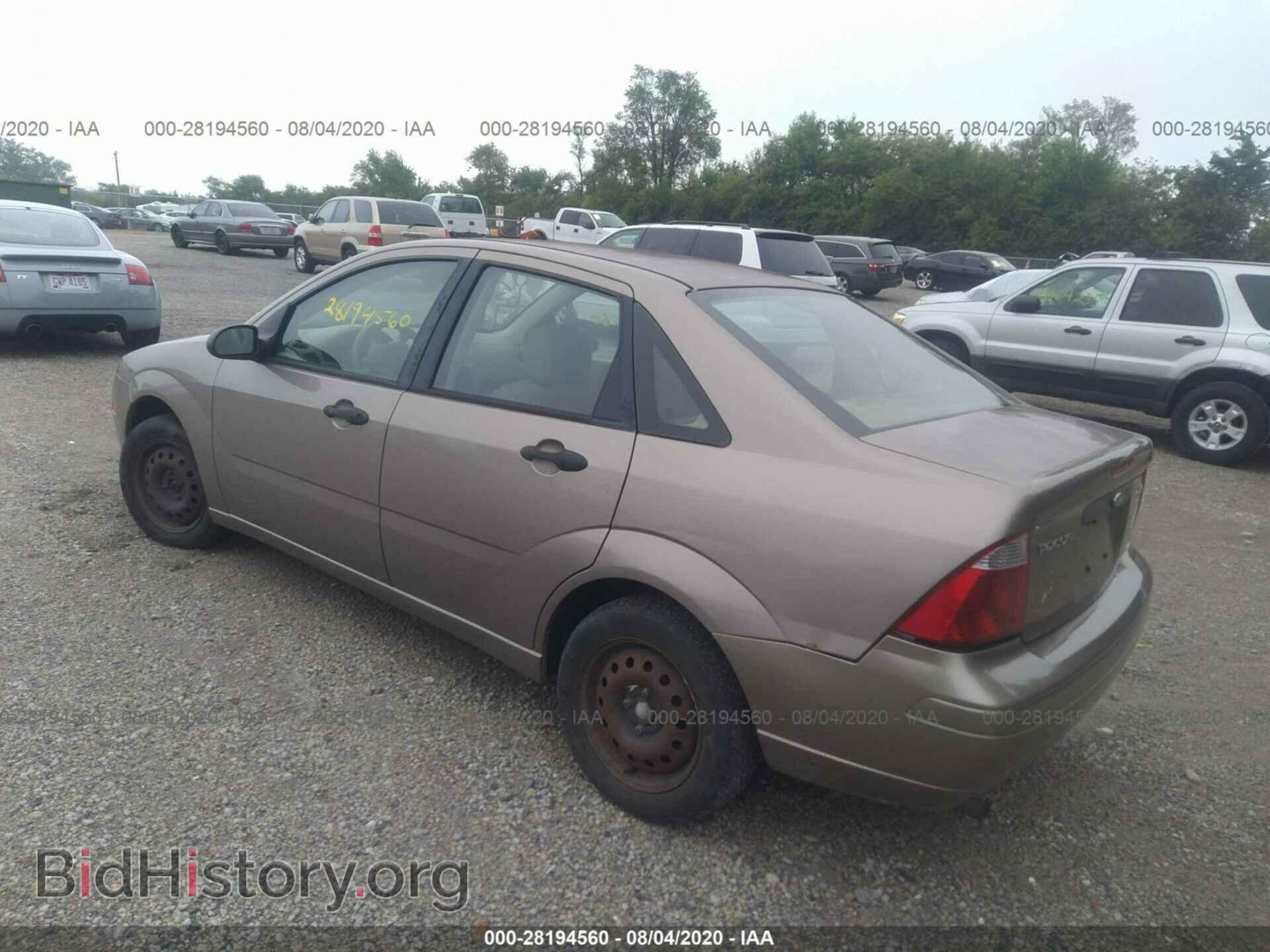 2005 FORD FOCUS - VIN: 1FAFP34N45W280304 - Фото 3