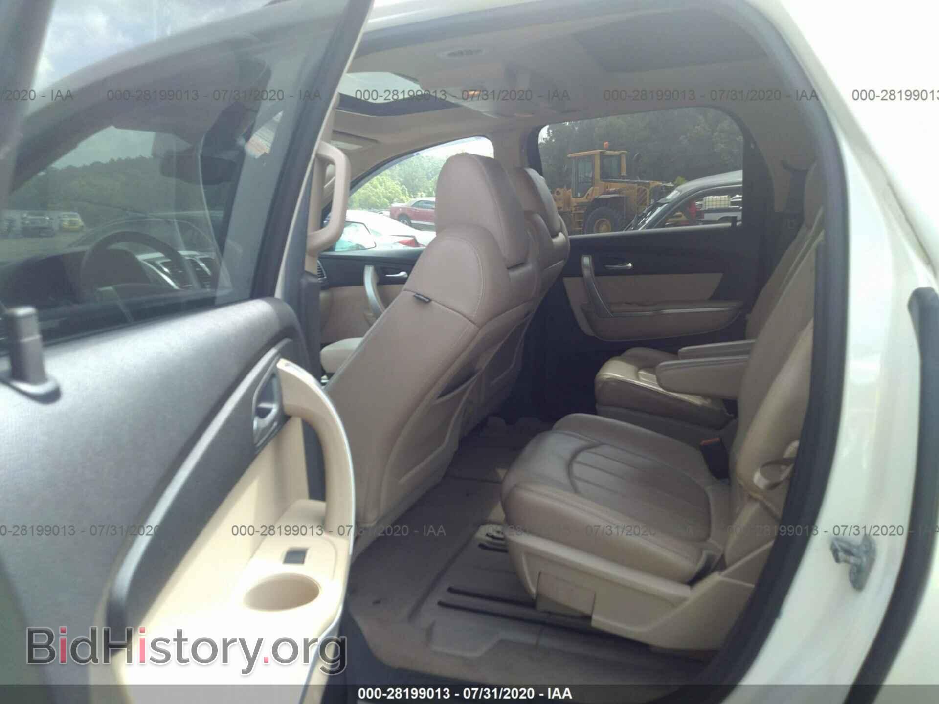 2010 GMC ACADIA - VIN: 1GKLRNED3AJ110682 - Фото 8