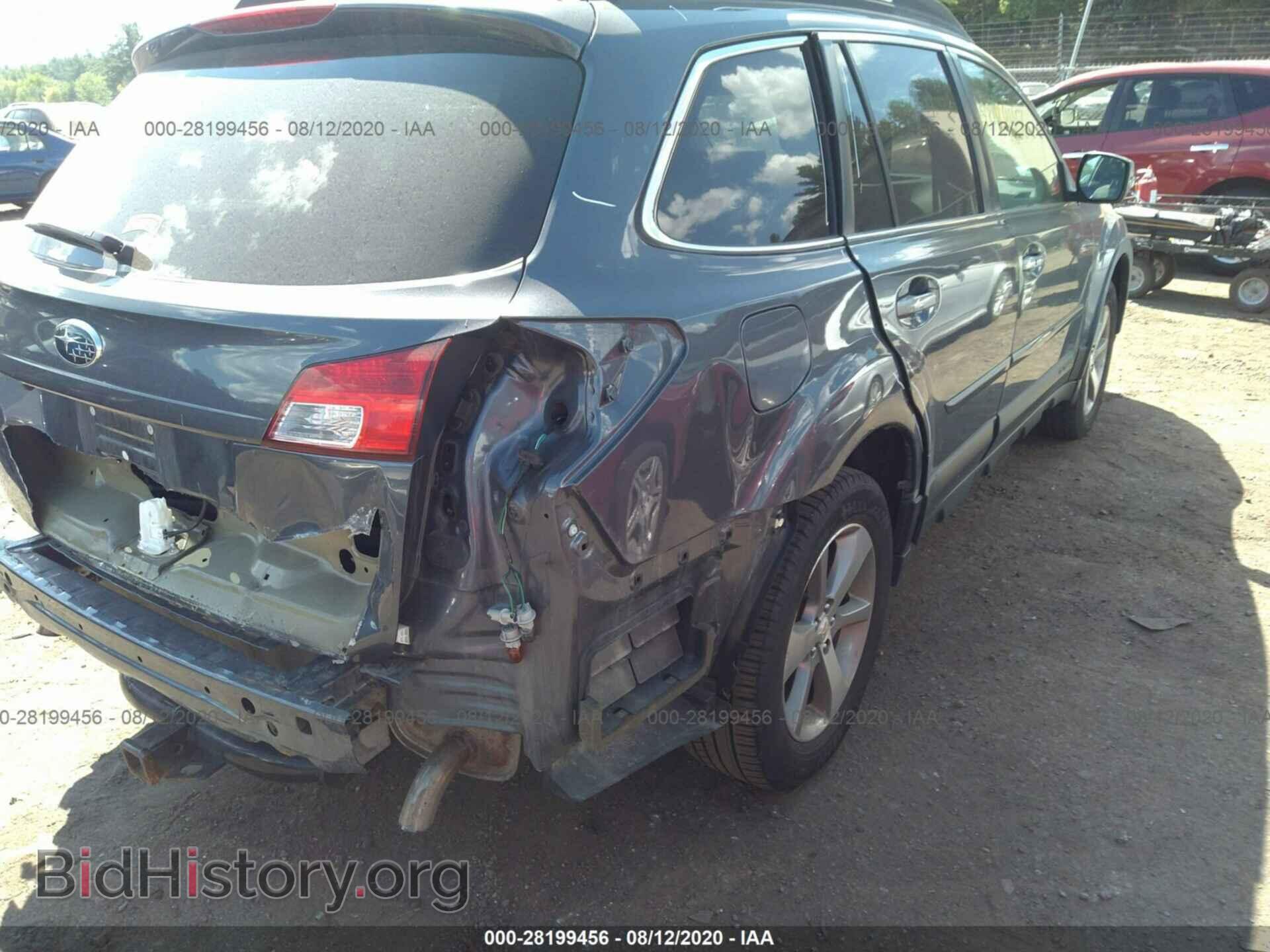2014 SUBARU OUTBACK - VIN: 4S4BRDPC4E2262634 - Фото 4