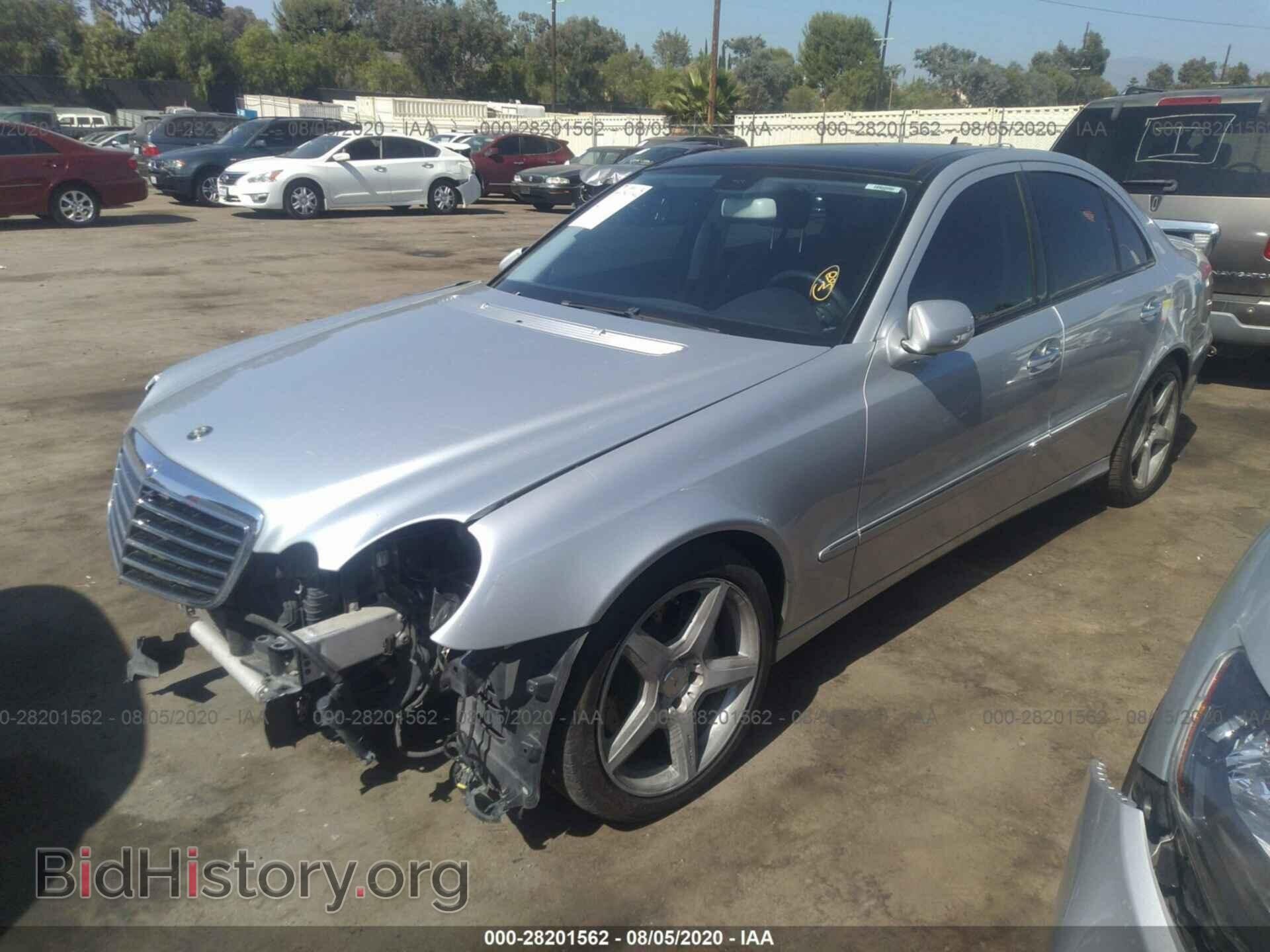 2009 MERCEDES-BENZ E-CLASS - VIN: WDBUF56X19B421890 - Фото 2