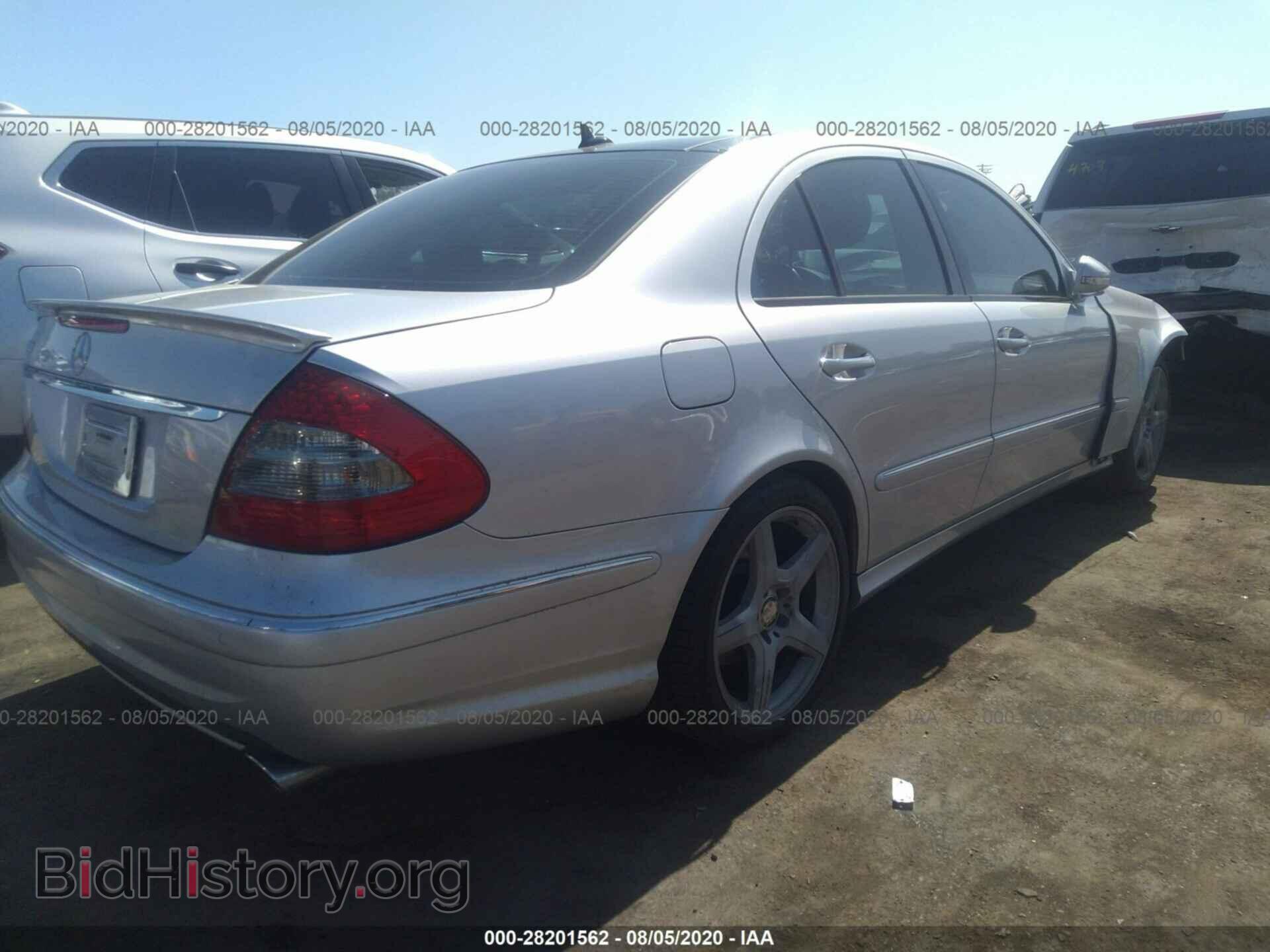 2009 MERCEDES-BENZ E-CLASS - VIN: WDBUF56X19B421890 - Фото 4