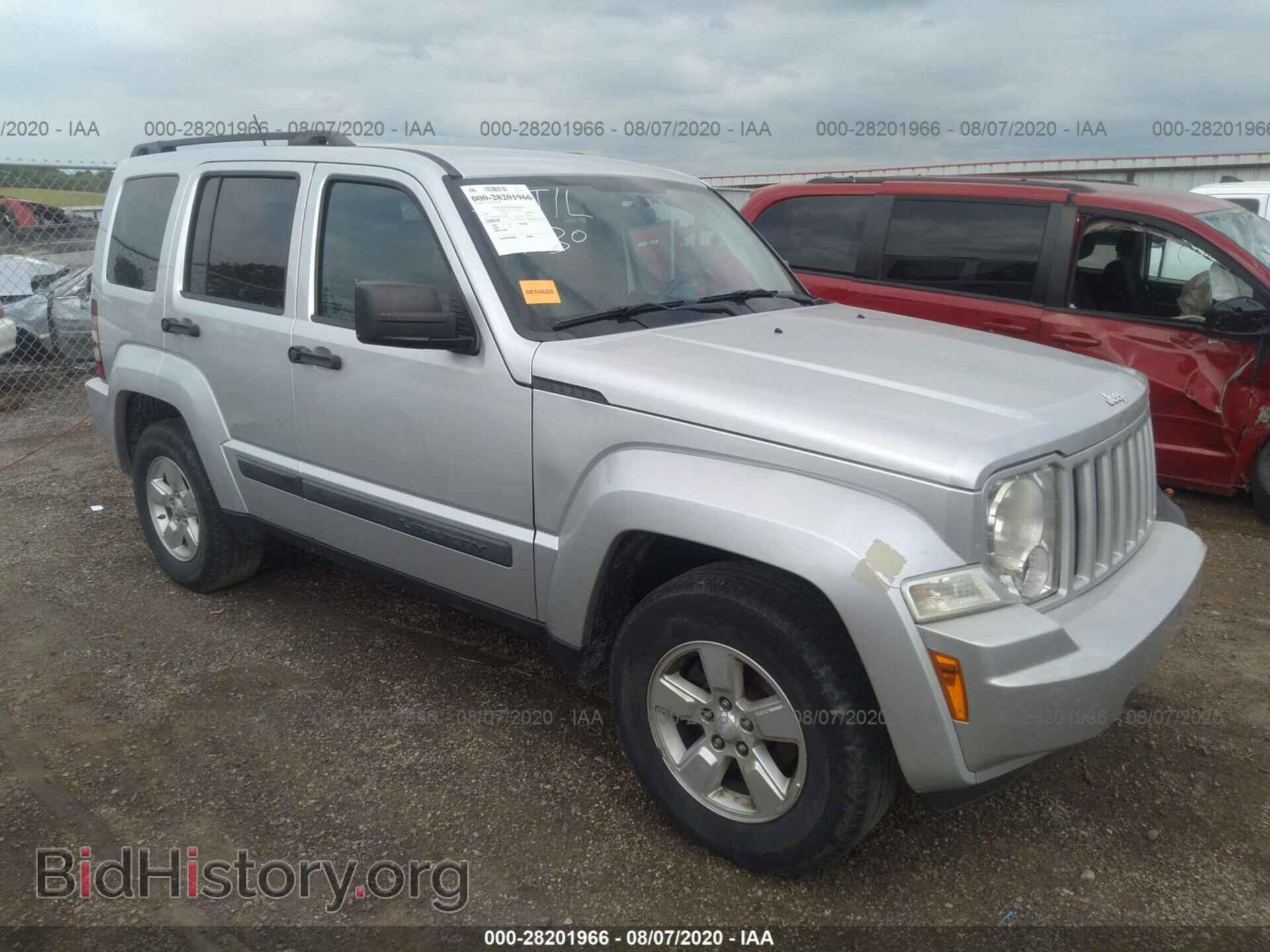 Photo 1J8GN28K79W519633 - JEEP LIBERTY 2009